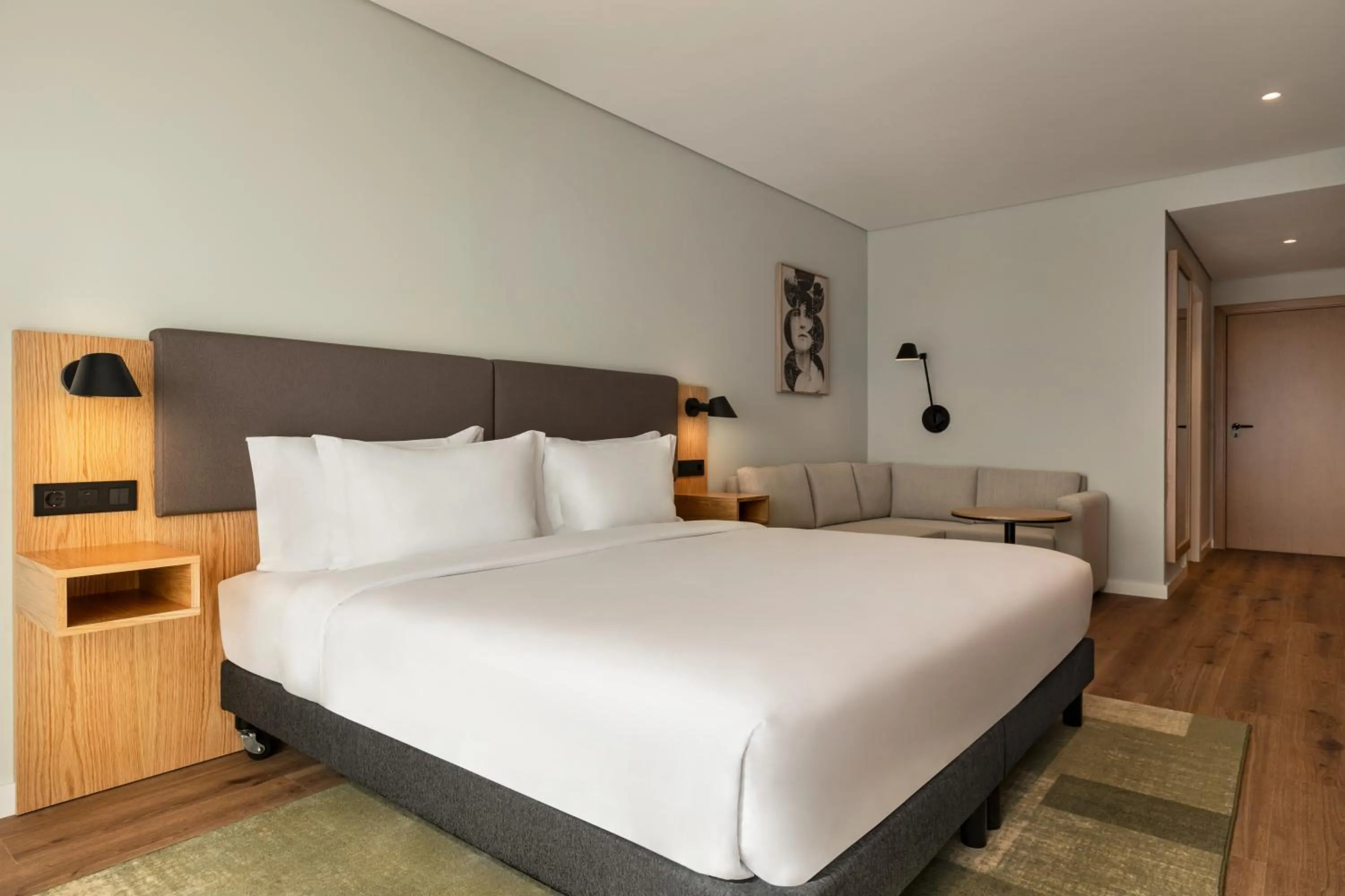 Bedroom, Bed in Holiday Inn Beja by IHG