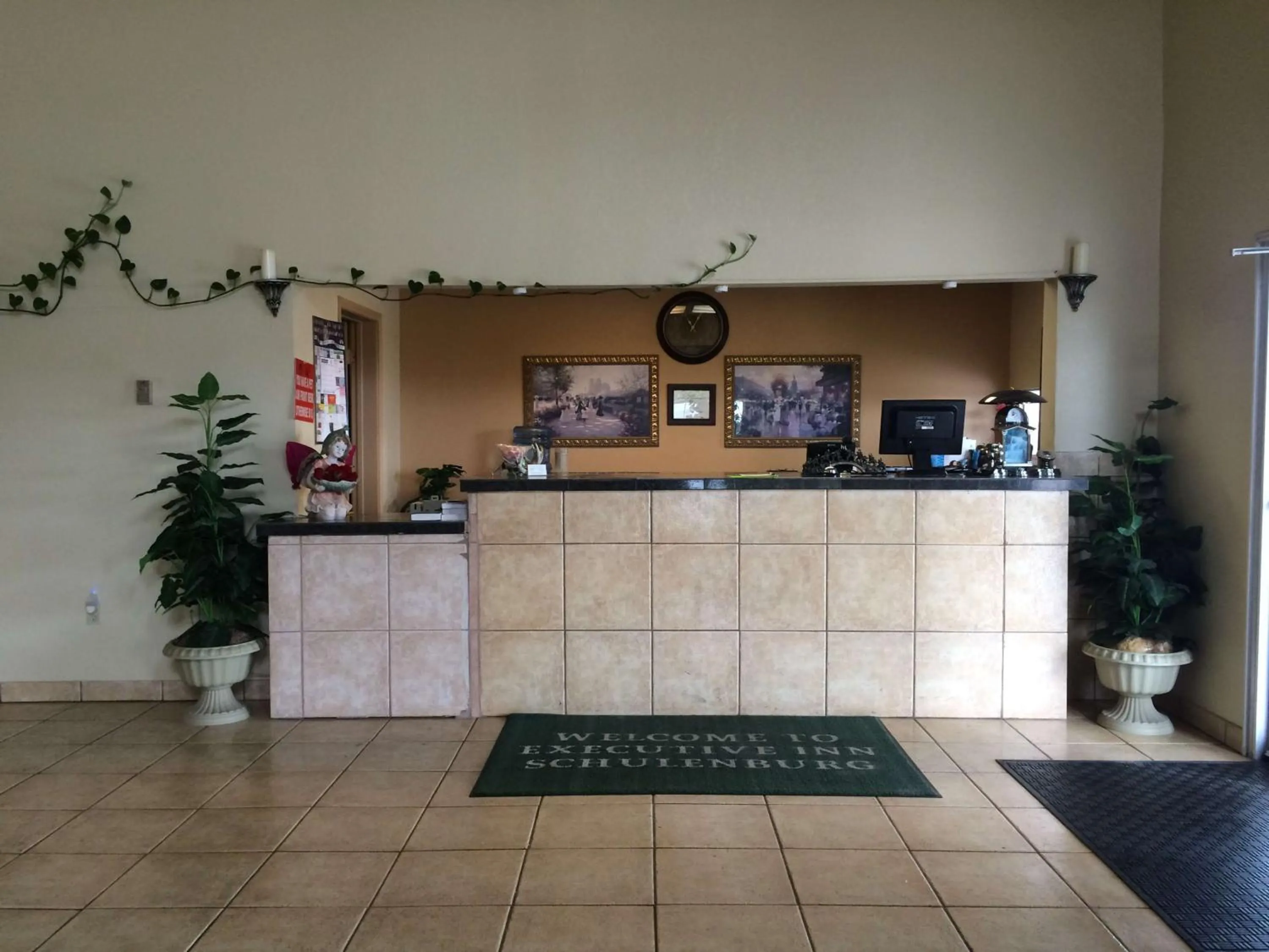 Lobby or reception in Executive Inn Schulenburg