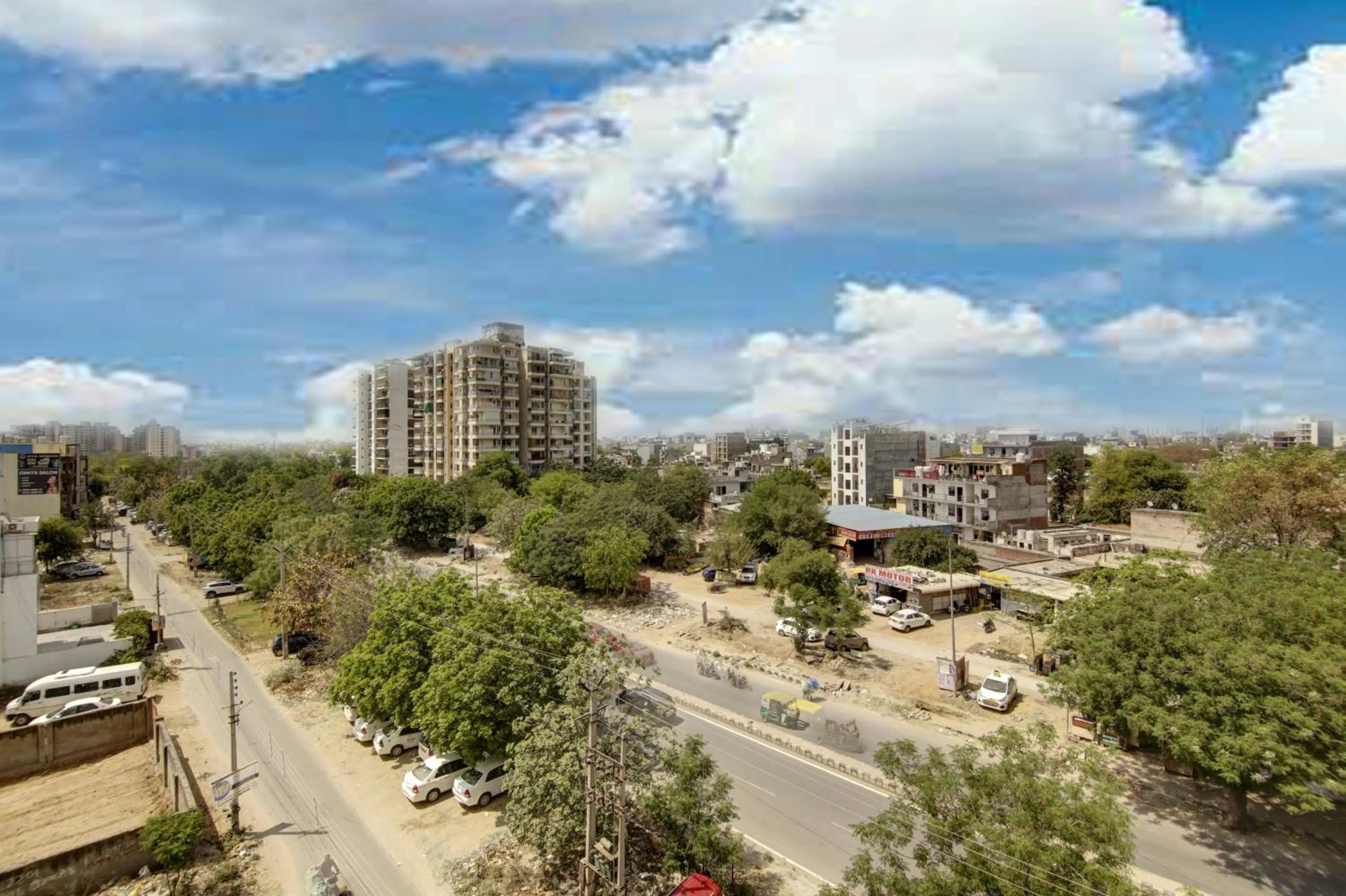 Property building in Saltstayz Premier - Near Golf Course Road & Sector 57