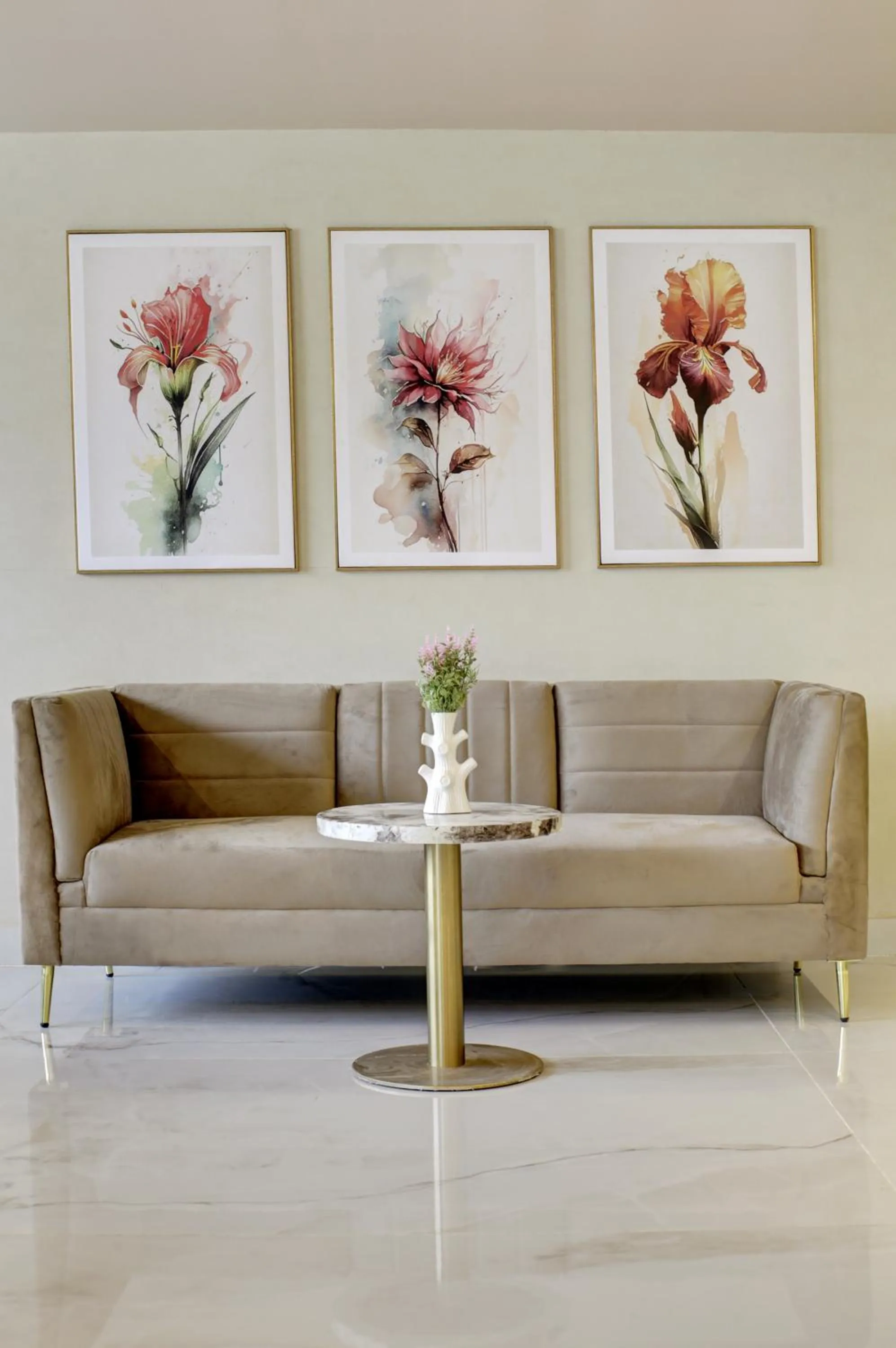 Living room in Saltstayz Premier - Near Golf Course Road & Sector 57