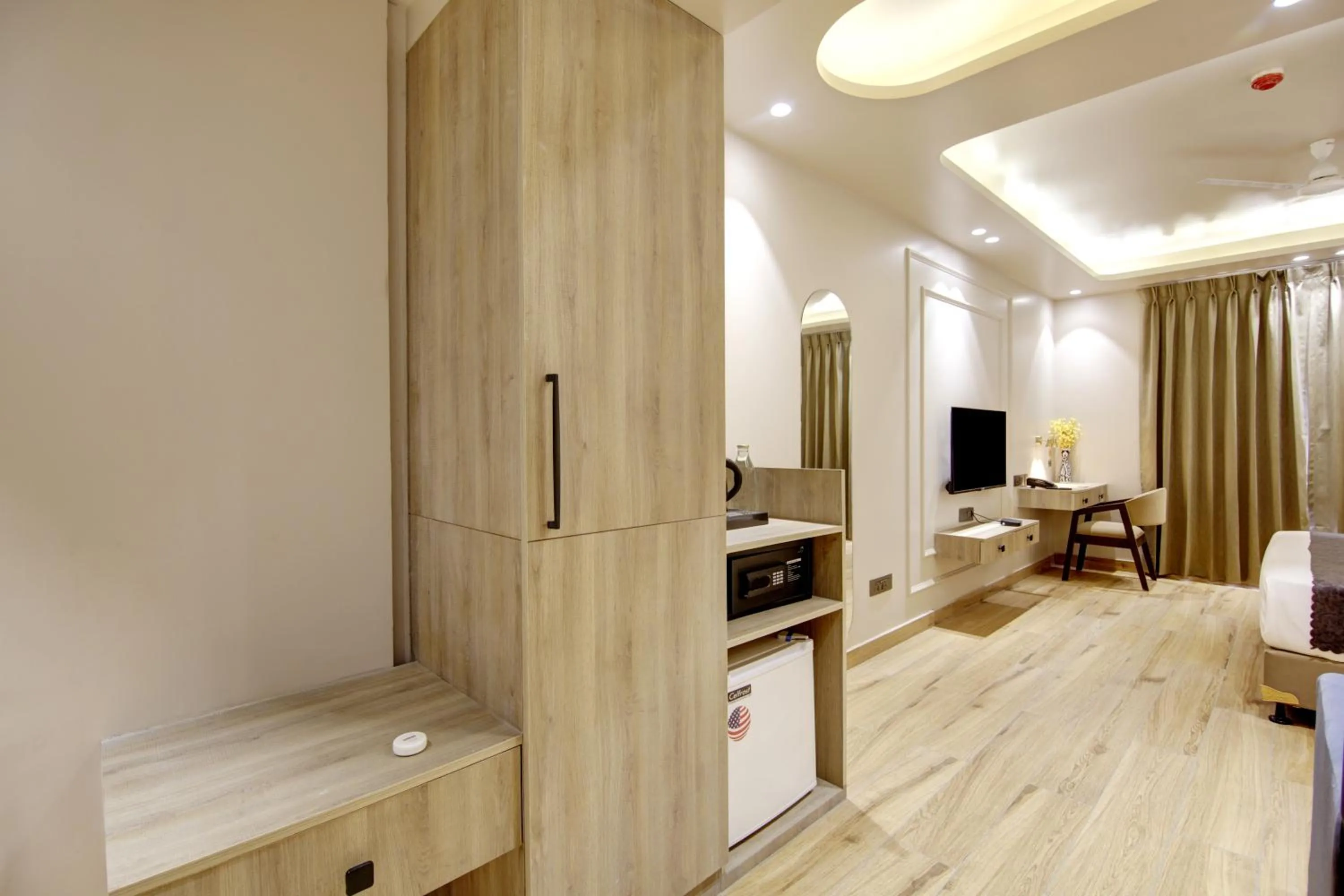 Communal lounge/ TV room in Saltstayz Premier - Near Golf Course Road & Sector 57