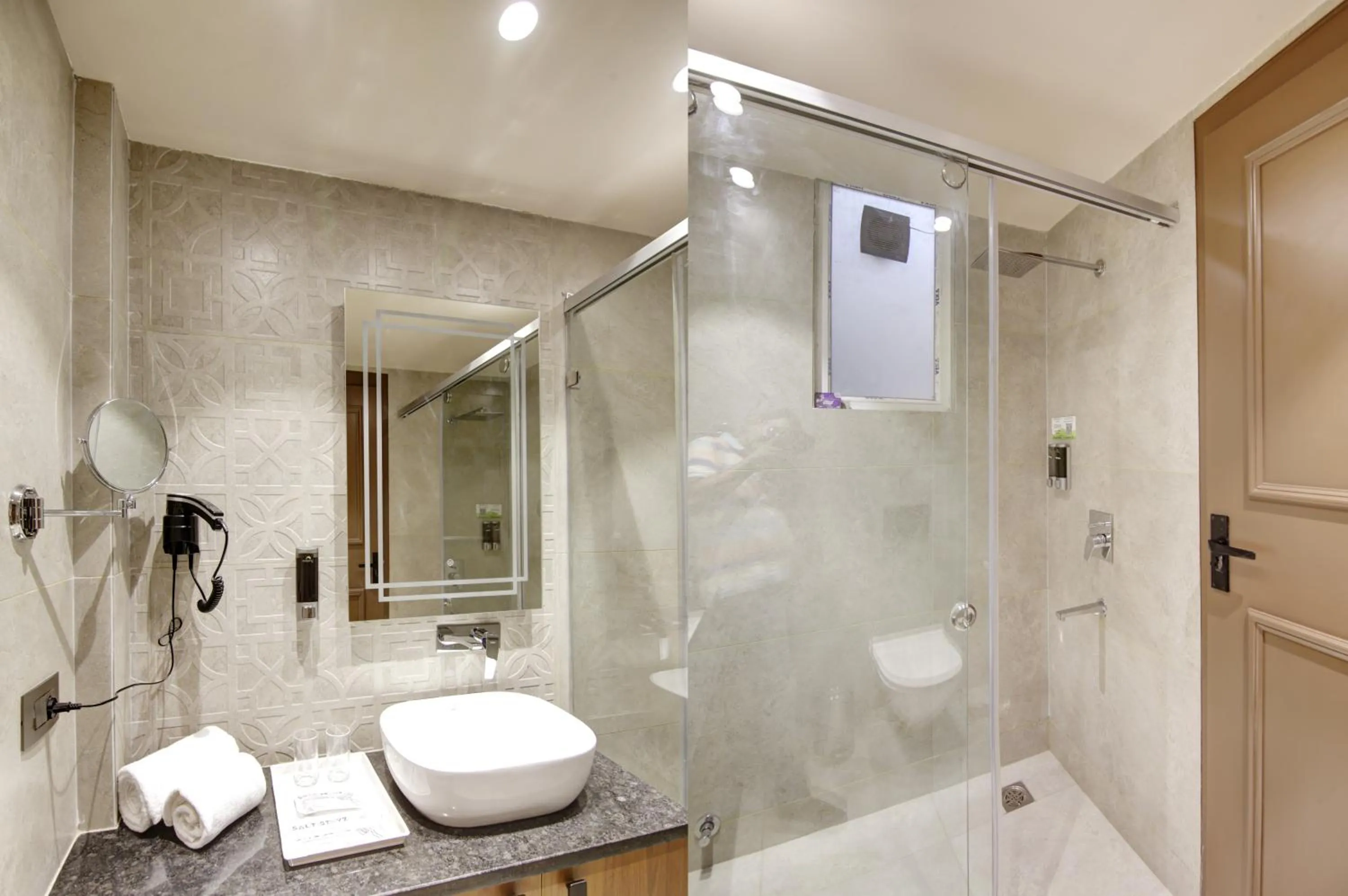 Shower in Saltstayz Premier - Near Golf Course Road & Sector 57