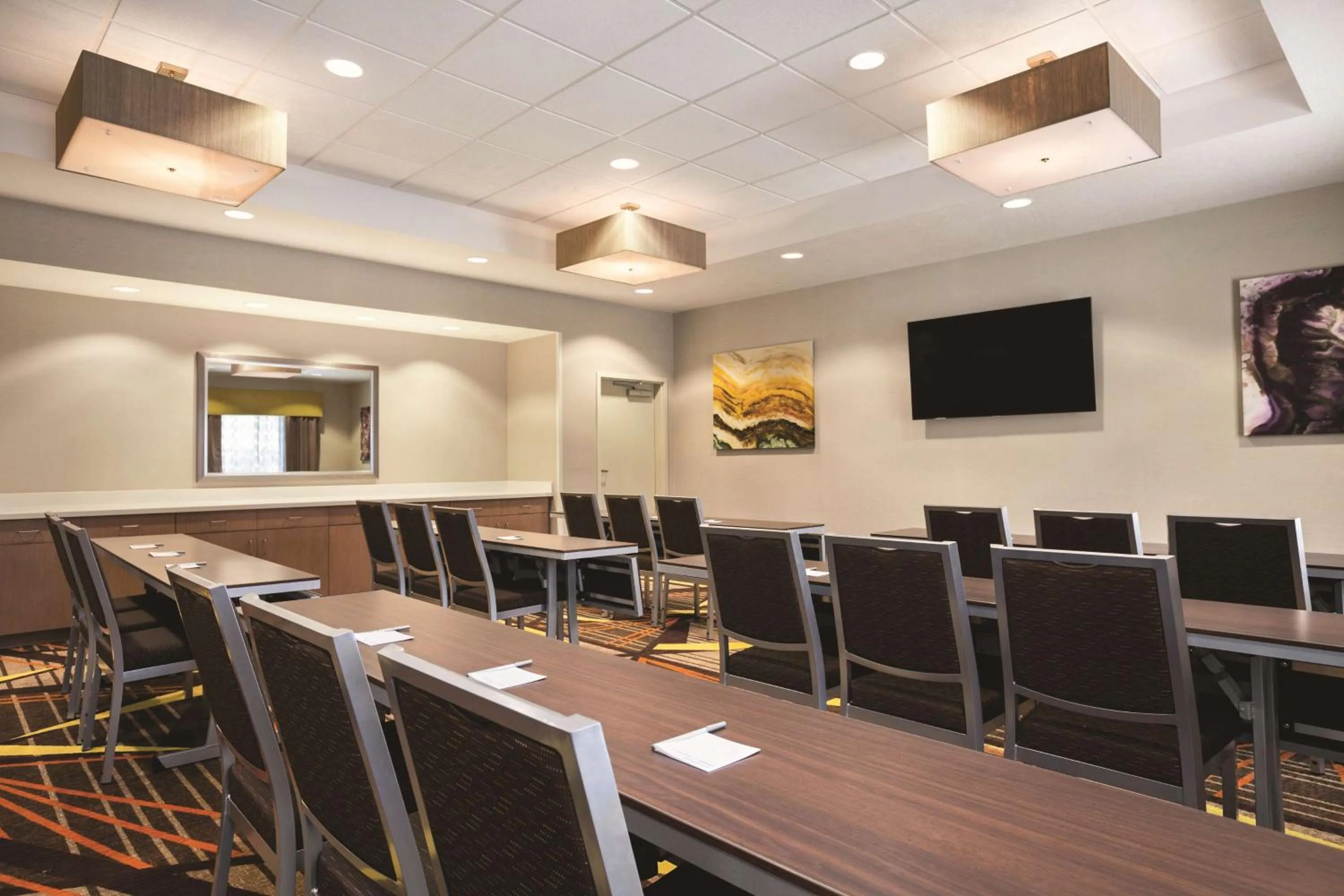 Meeting/conference room in Hampton Inn Brigham City