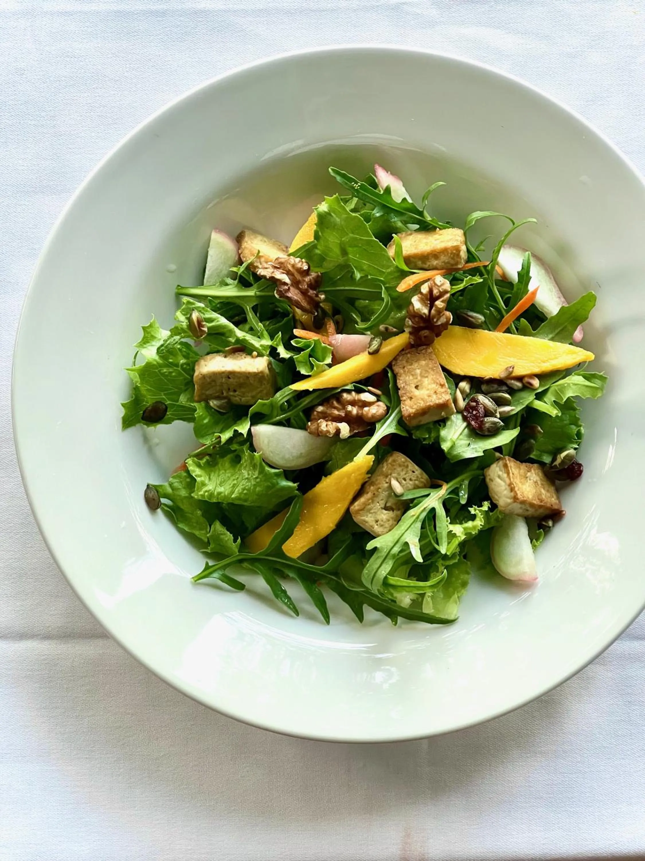 Restaurant/places to eat in Firefly Estate Bequia