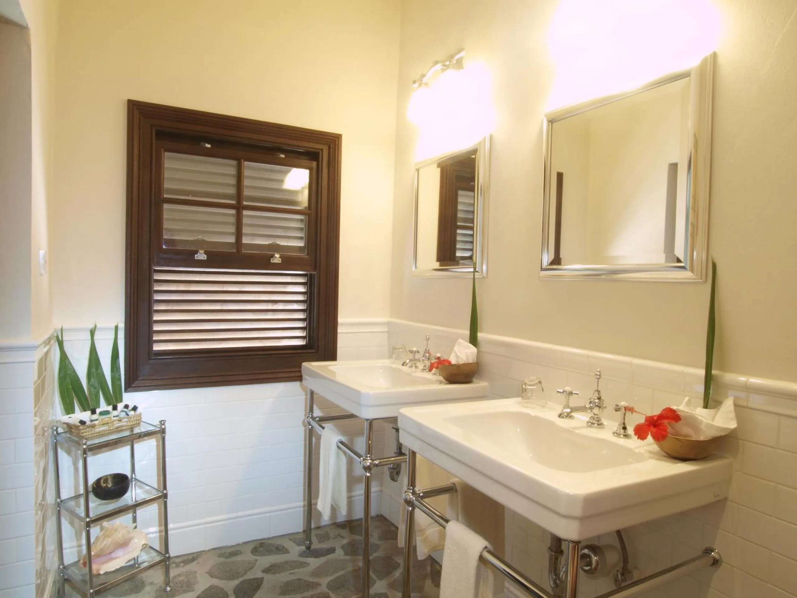 Bathroom in Firefly Estate Bequia