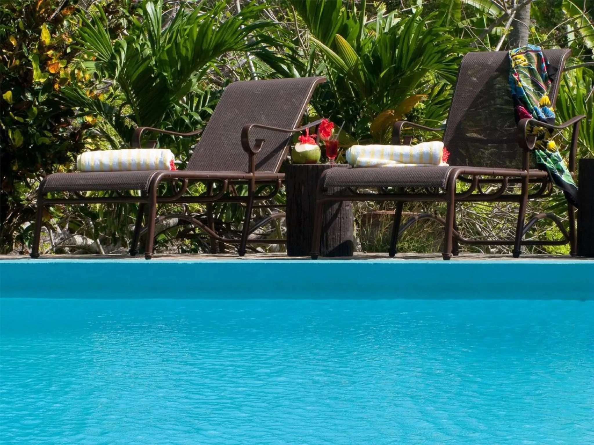 Swimming pool in Firefly Estate Bequia