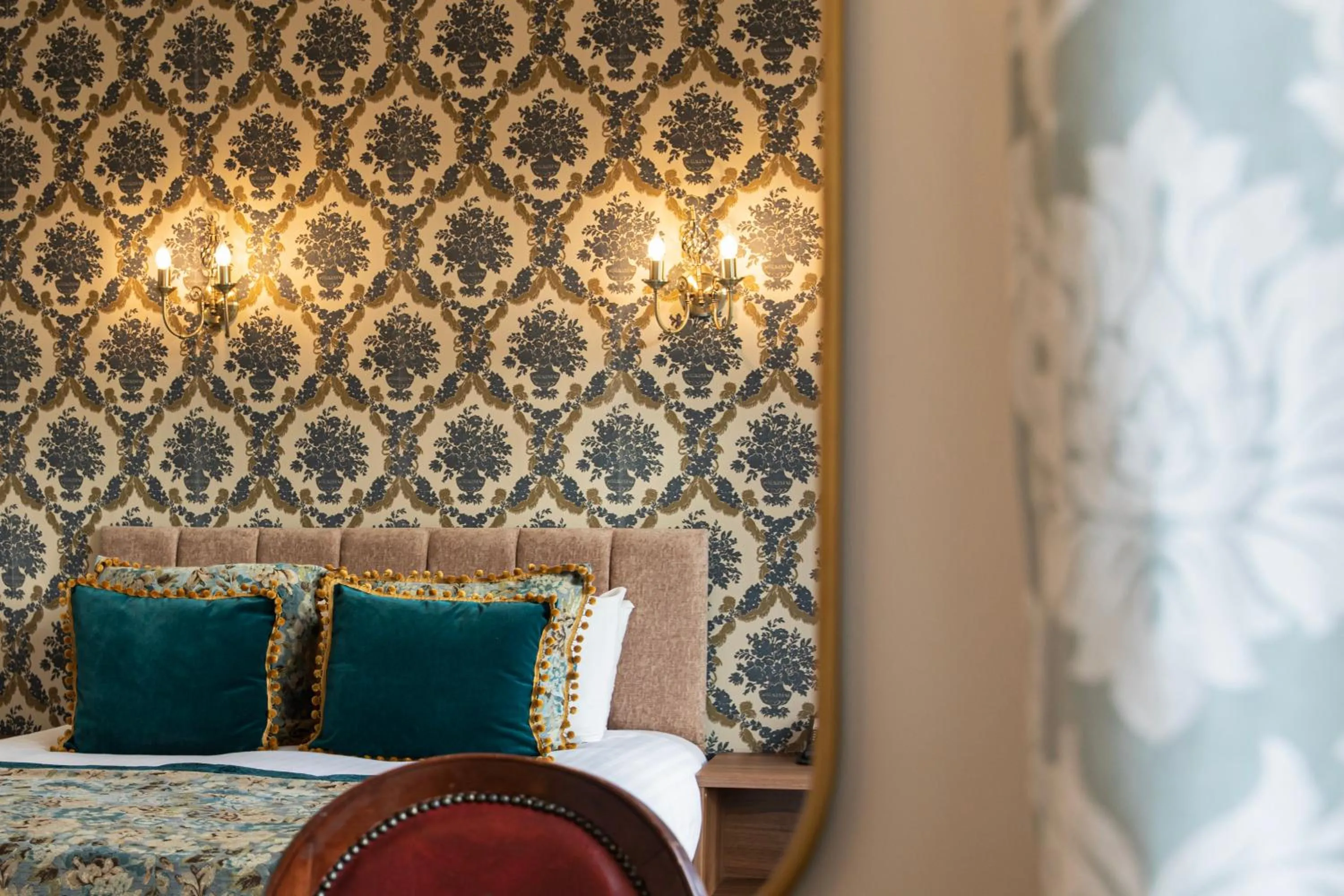 Bedroom, Bed in The Atholl Palace