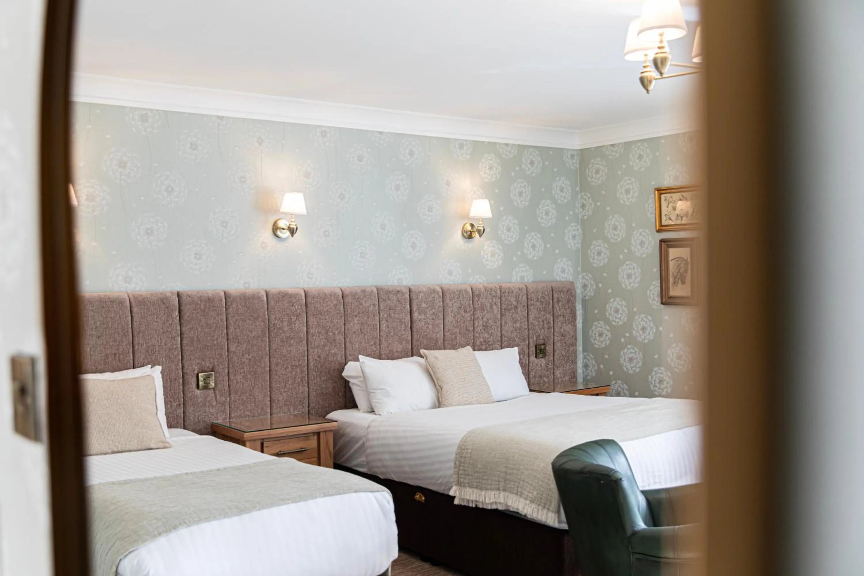 Bedroom, Bed in The Atholl Palace