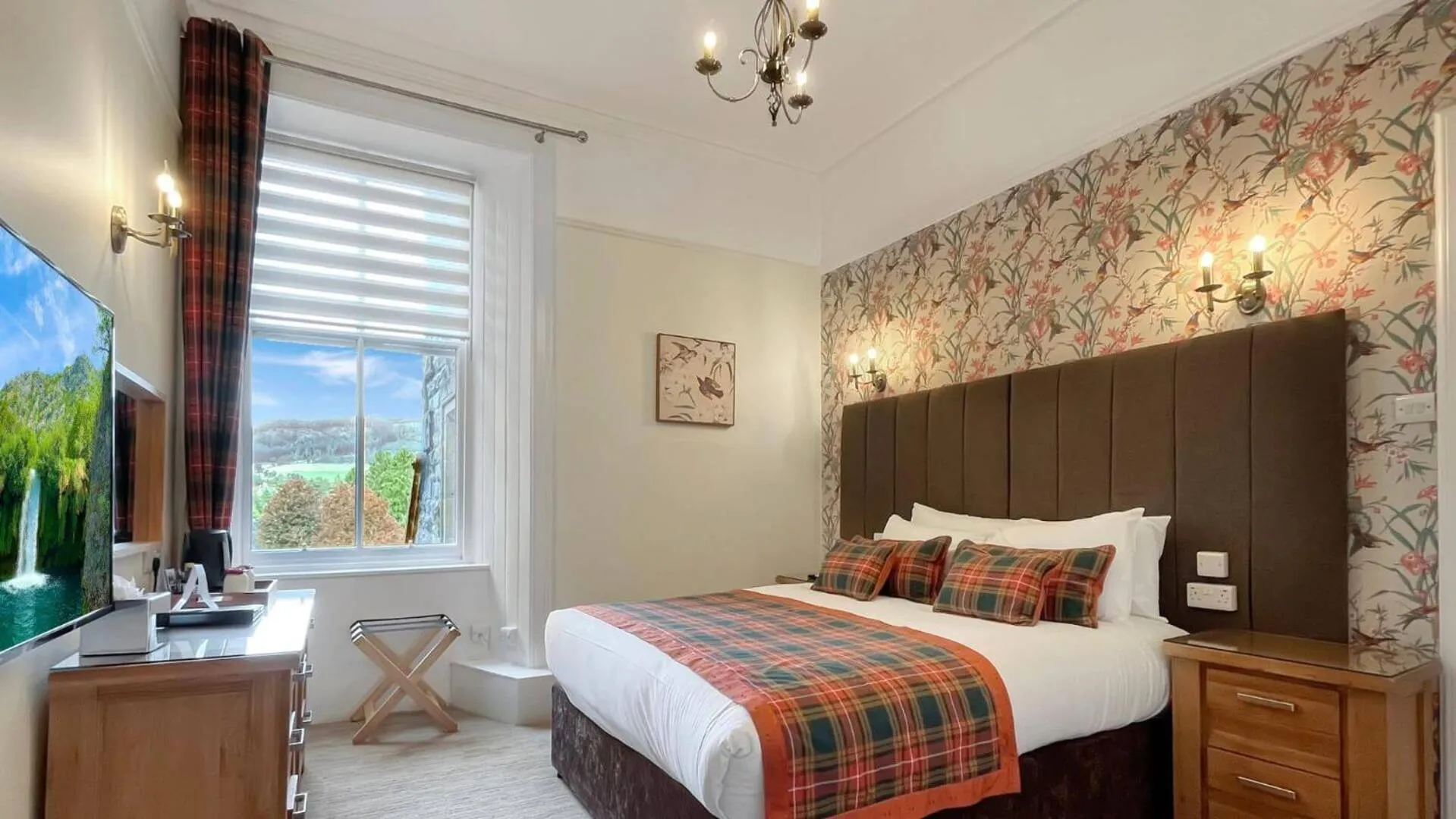 Bedroom, Bed in The Atholl Palace