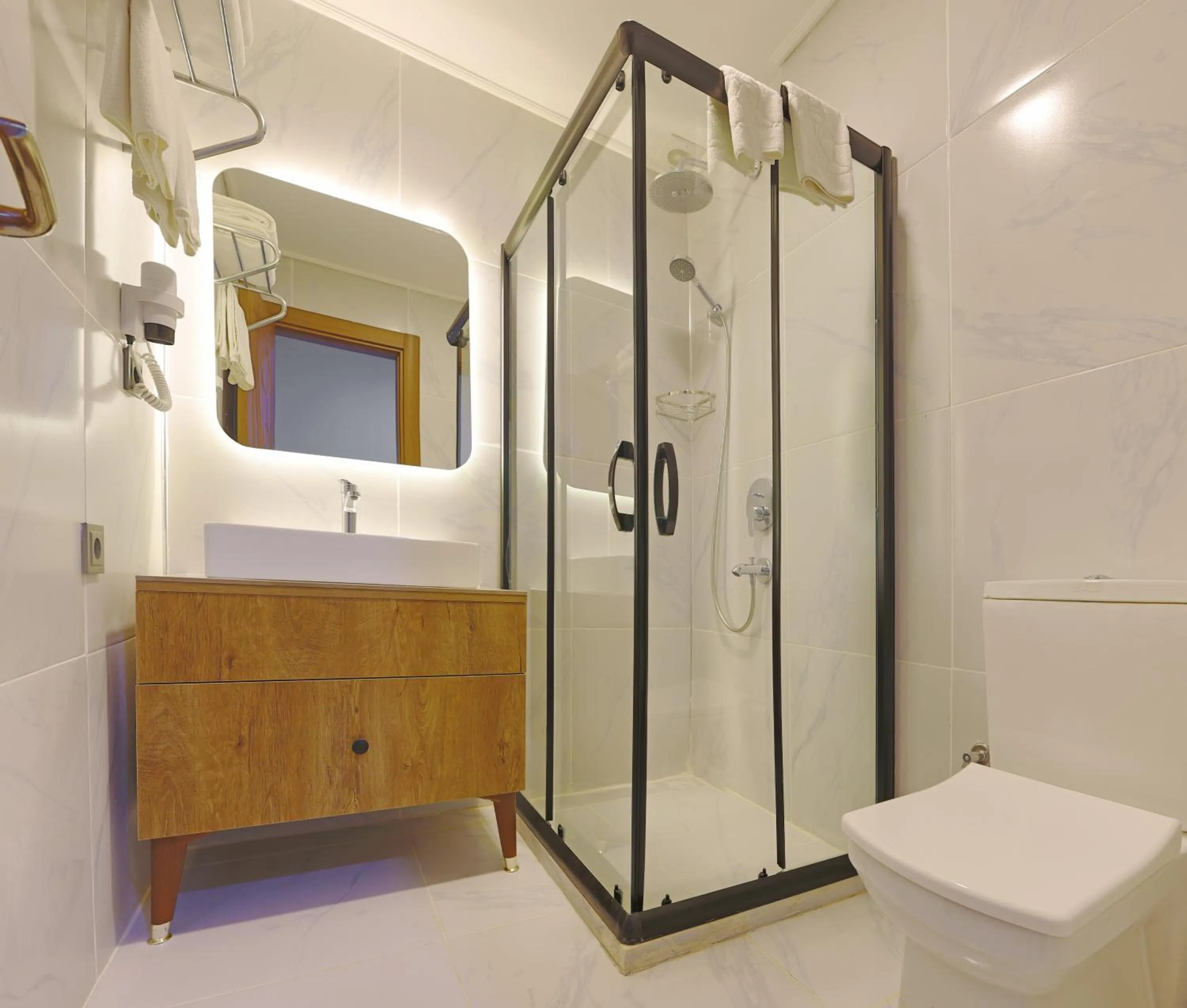 Bathroom in Rest&More by Dedeman Mardin Kızıltepe
