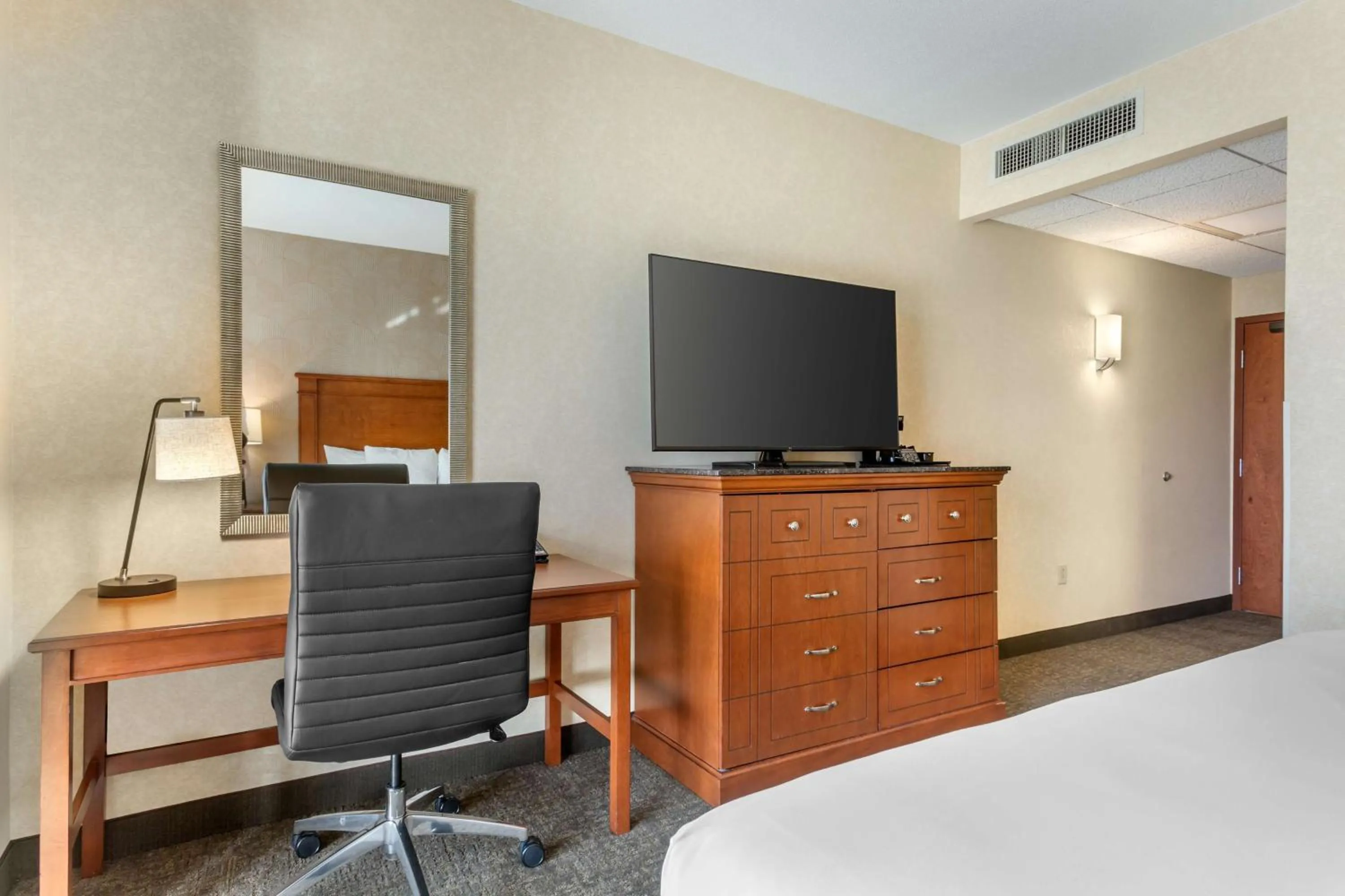 Bedroom in Drury Plaza Hotel Phoenix Tempe