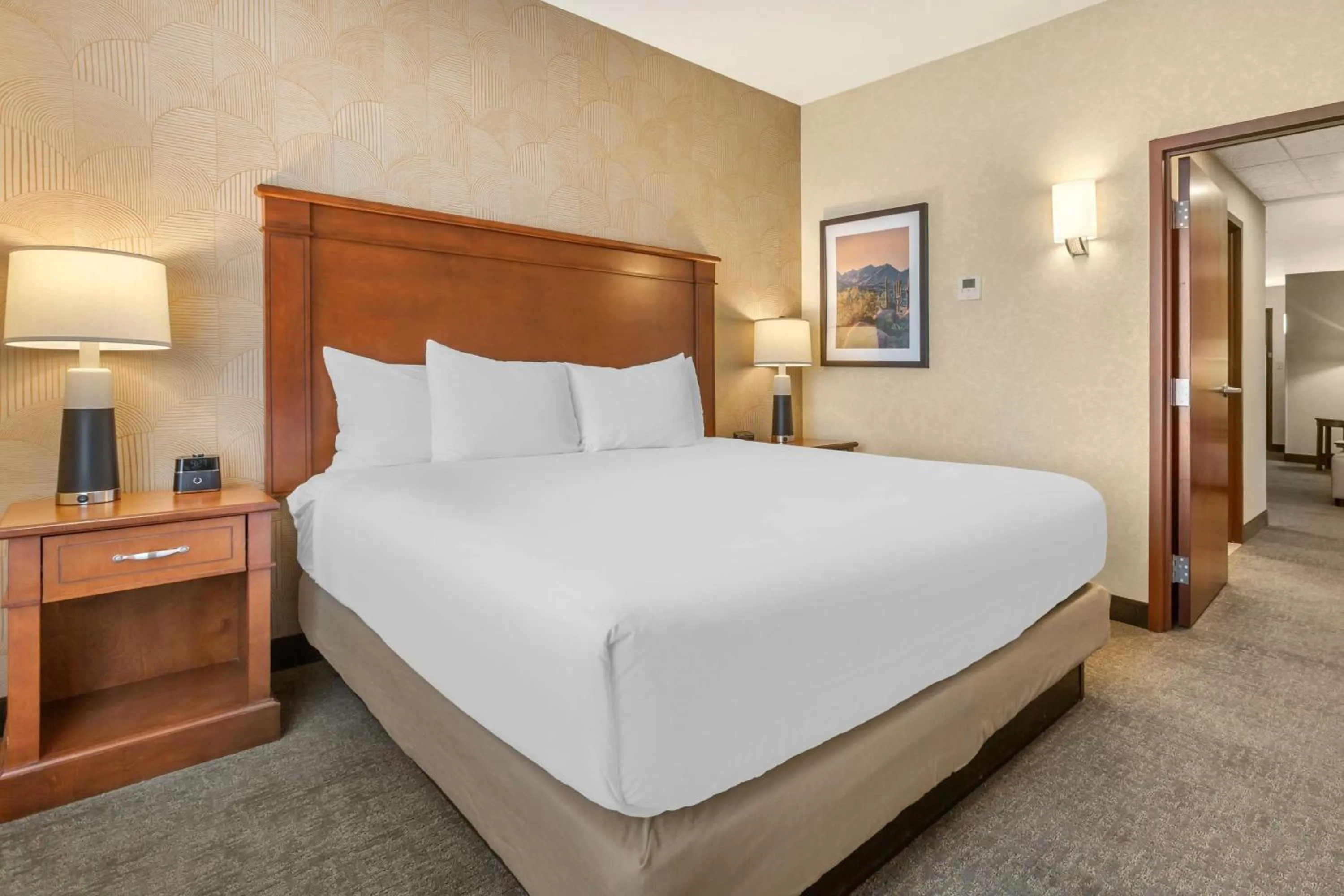 Bedroom, Bed in Drury Plaza Hotel Phoenix Tempe