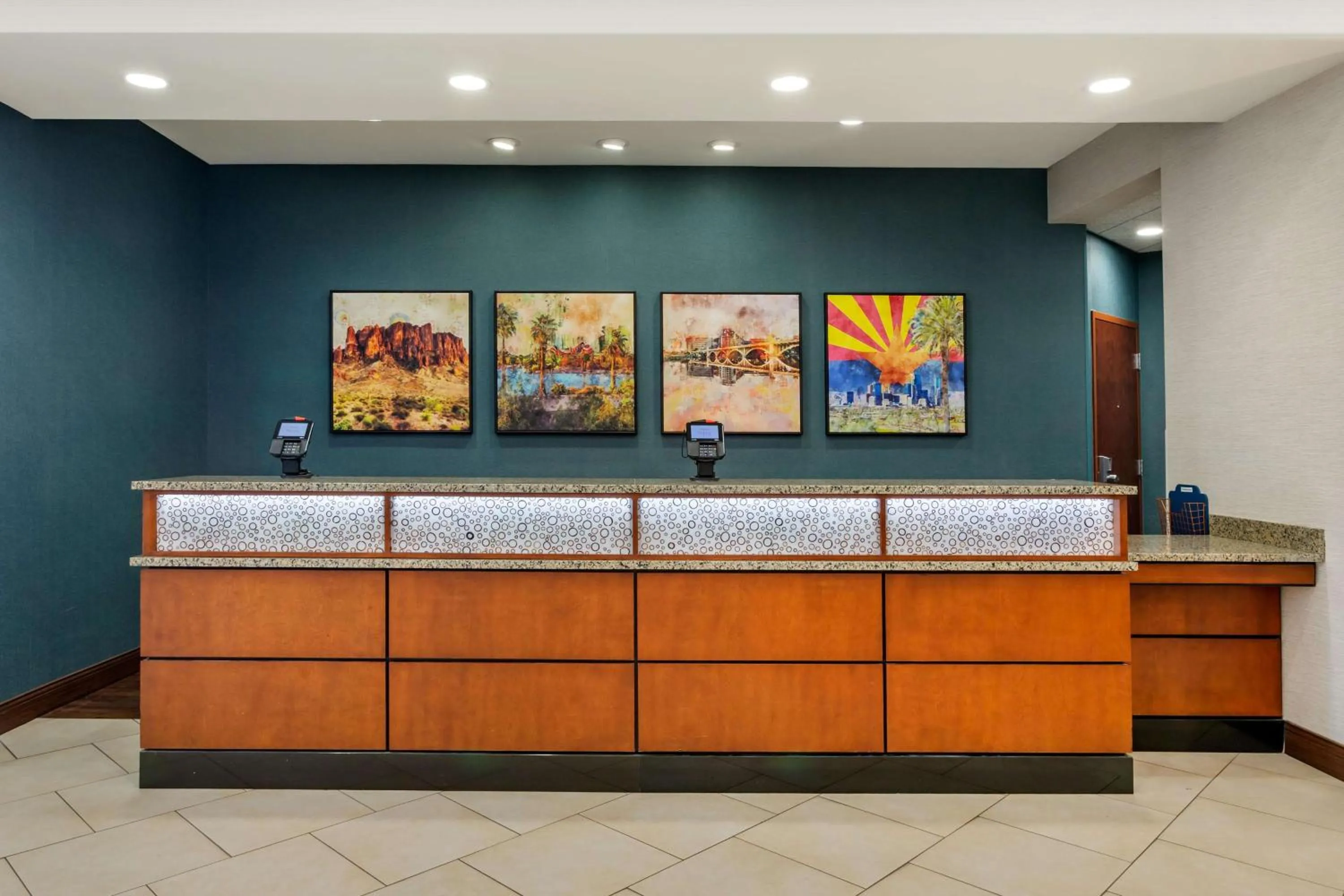 Lobby or reception in Drury Plaza Hotel Phoenix Tempe