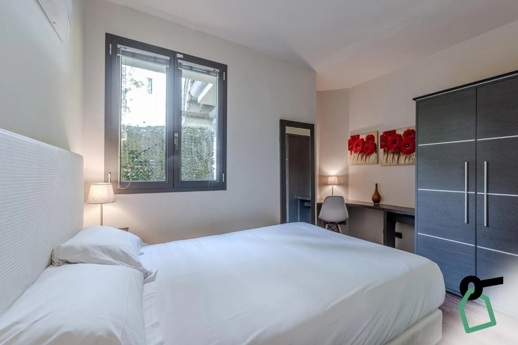 Bedroom in HOTIDAY ApartHotel Firenze