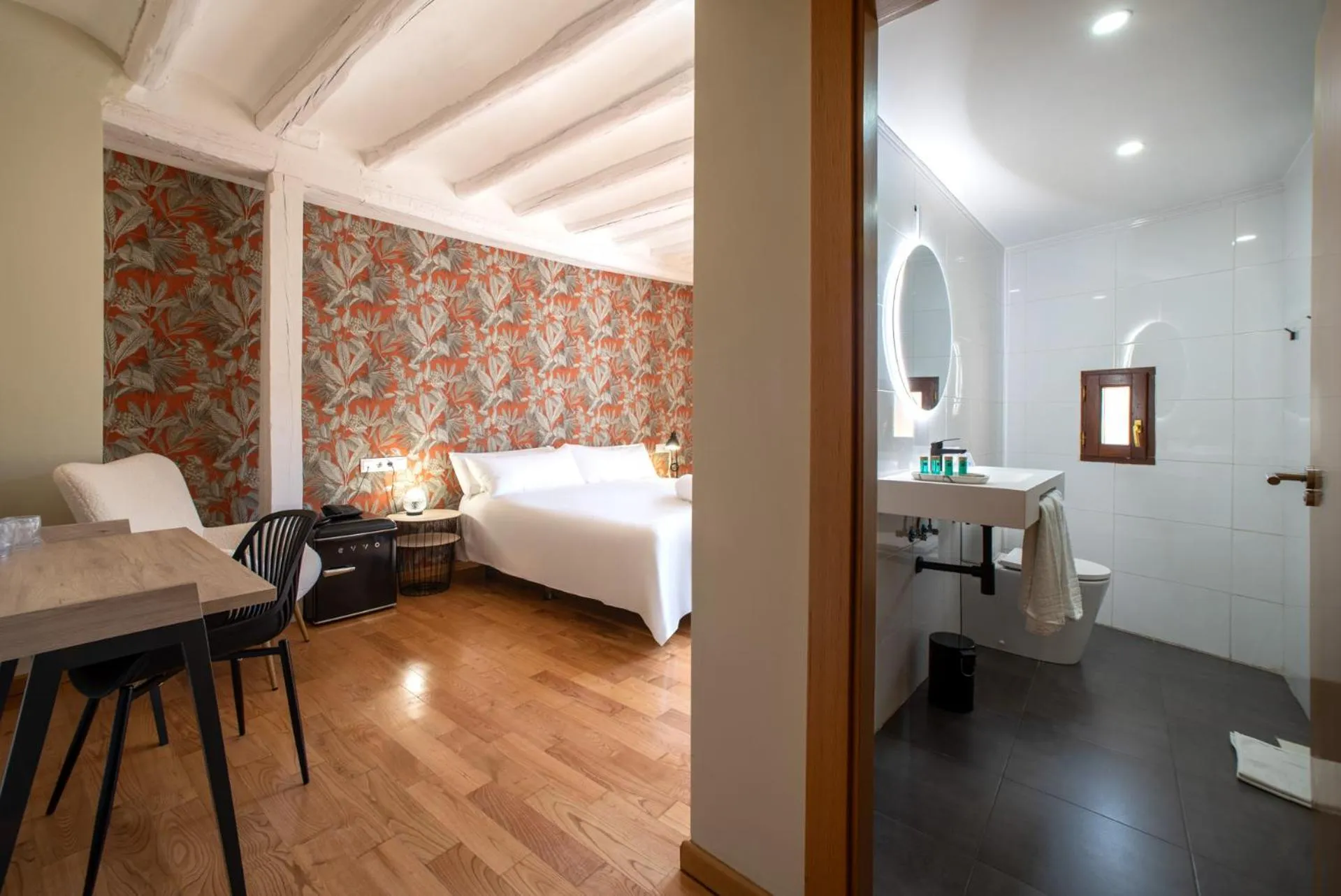 Photo of the whole room, Bed in Hotel-Boutique by Gonzalo Sesma