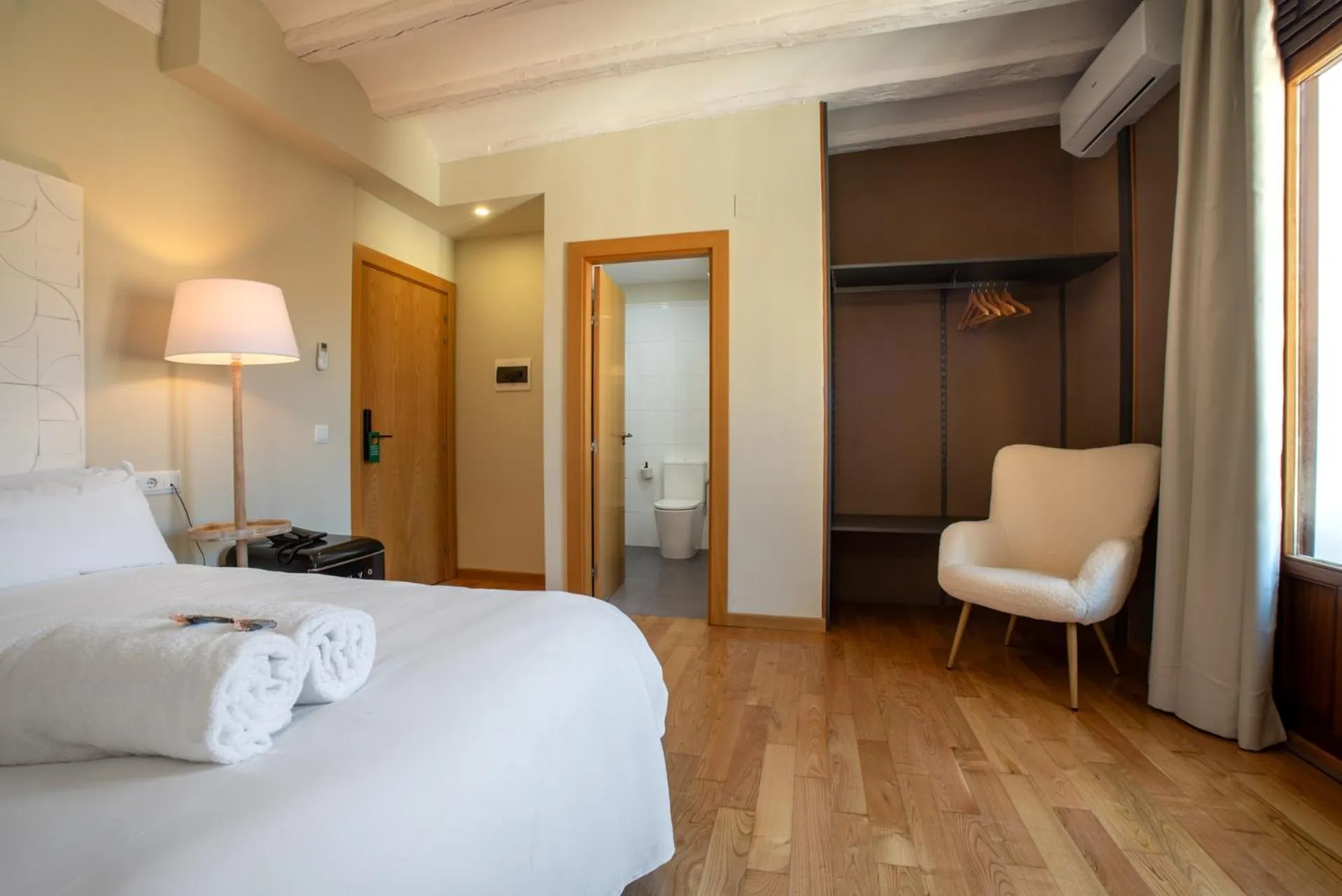 Photo of the whole room, Bed in Hotel-Boutique by Gonzalo Sesma