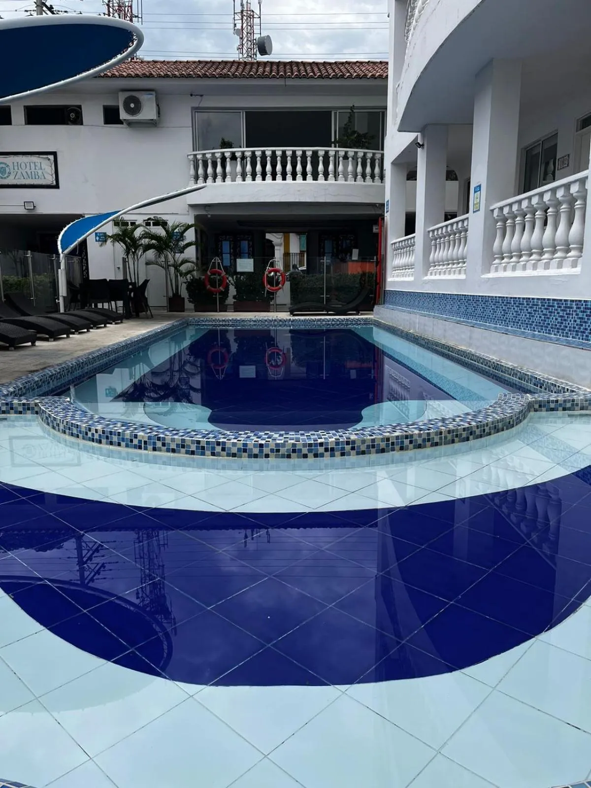 Swimming pool in Hotel Zamba