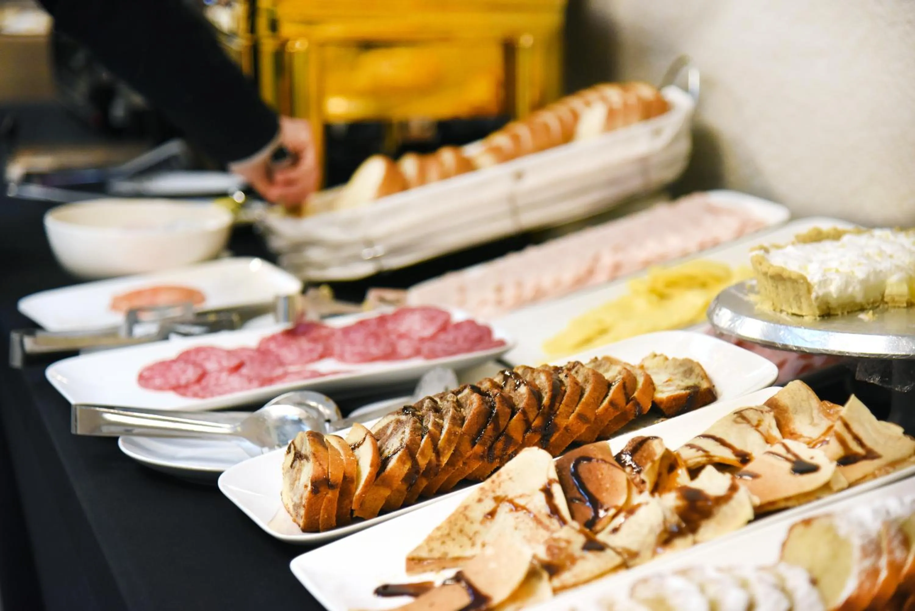 Buffet breakfast in Hotel HW EXPRESS