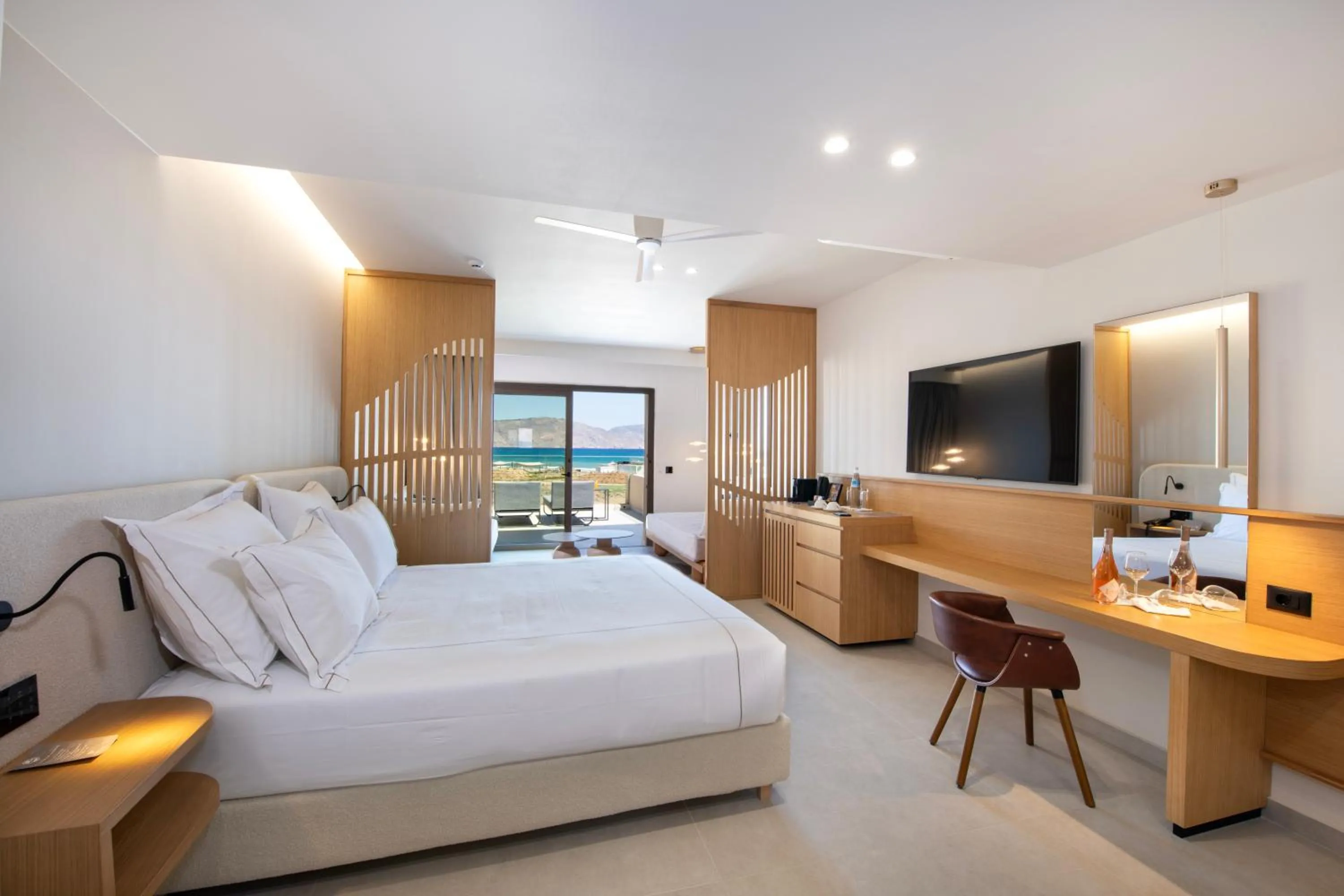 Bedroom, Bed in Ventale Island Breeze Resort