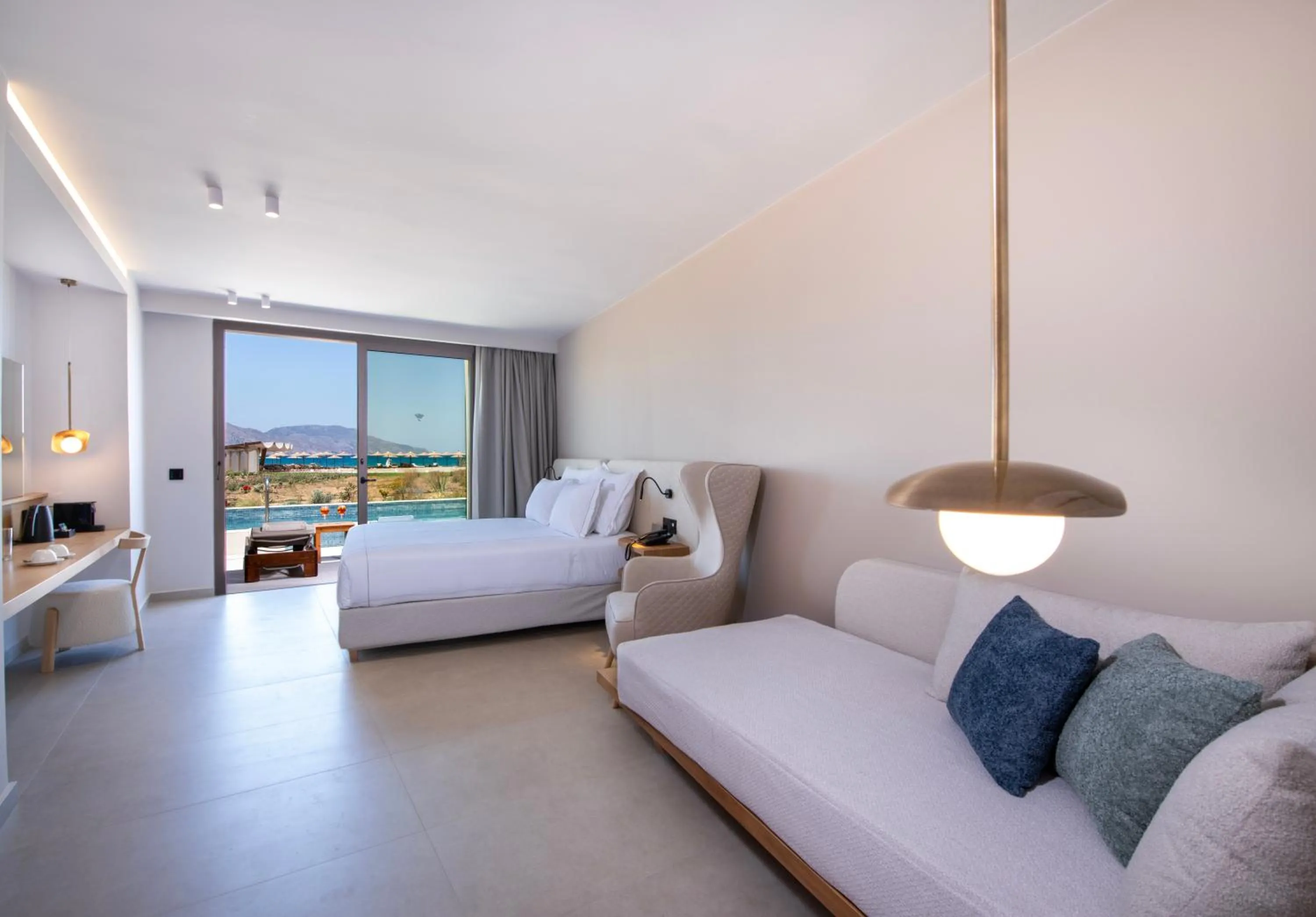 Bedroom, Bed in Ventale Island Breeze Resort