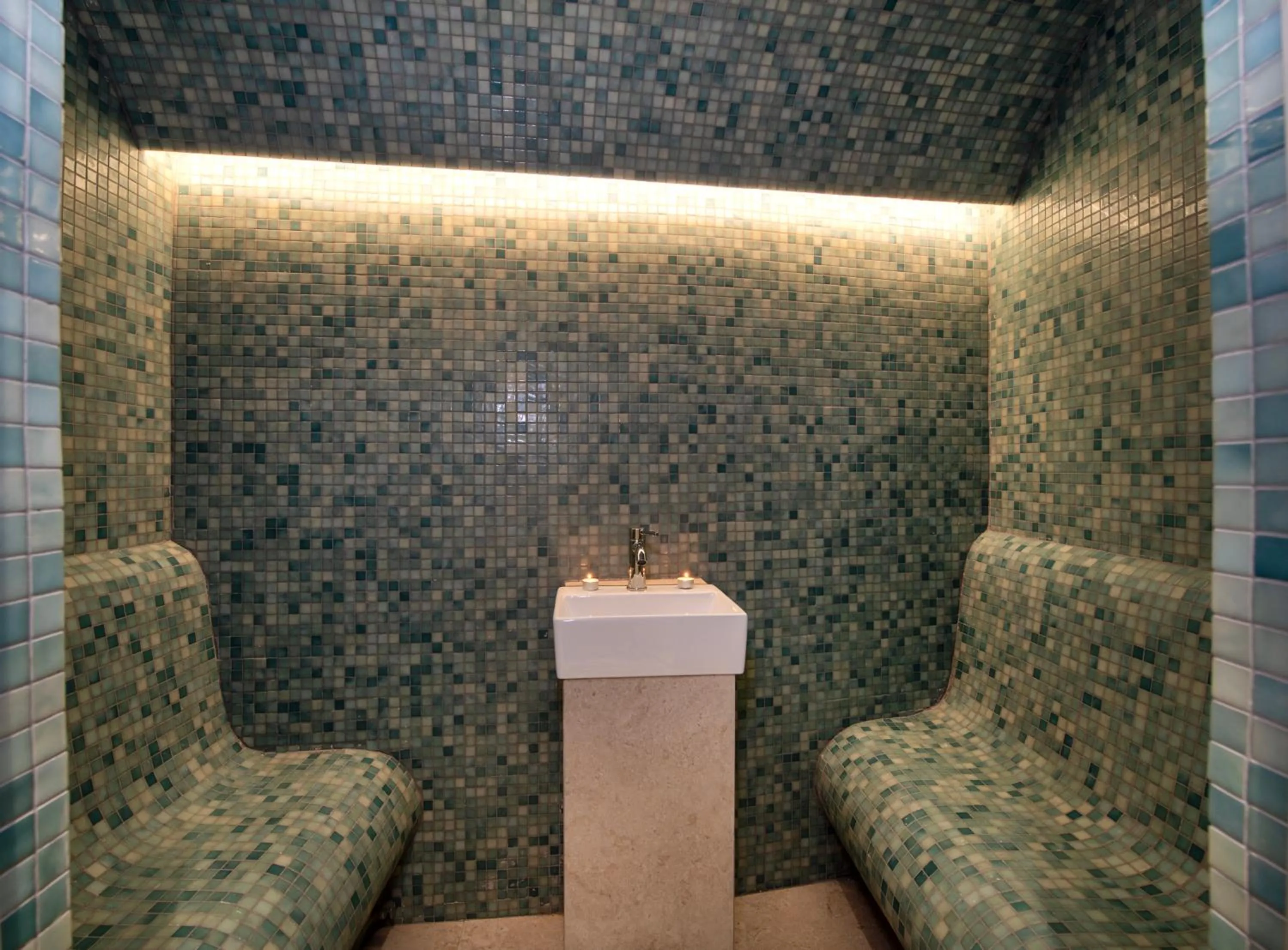 Hot Spring Bath in Ventale Island Breeze Resort