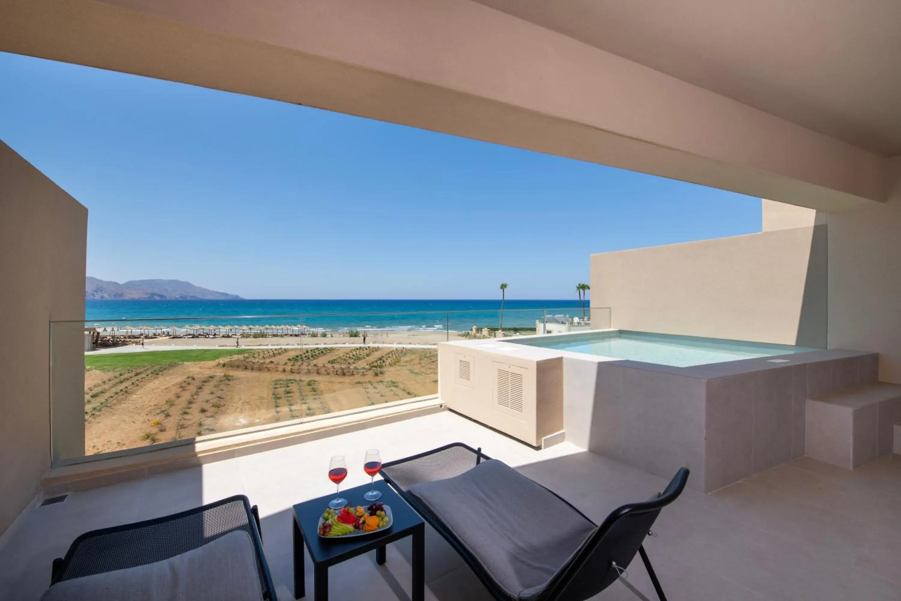 Infinity Suites Swim Up Sea View (INFIN) in Ventale Island Breeze Resort Infinity Suites Swim Up Sea View (INFIN) in Ventale Island Breeze Resort