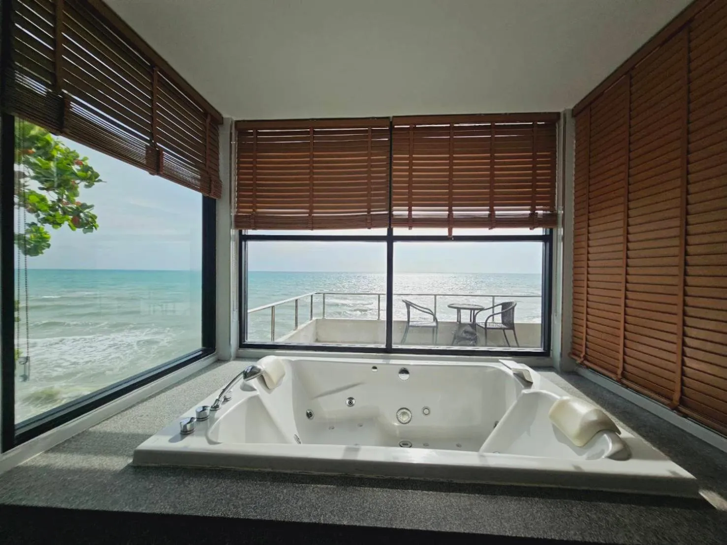 Bathroom in Du Talay Hotel Koh Chang