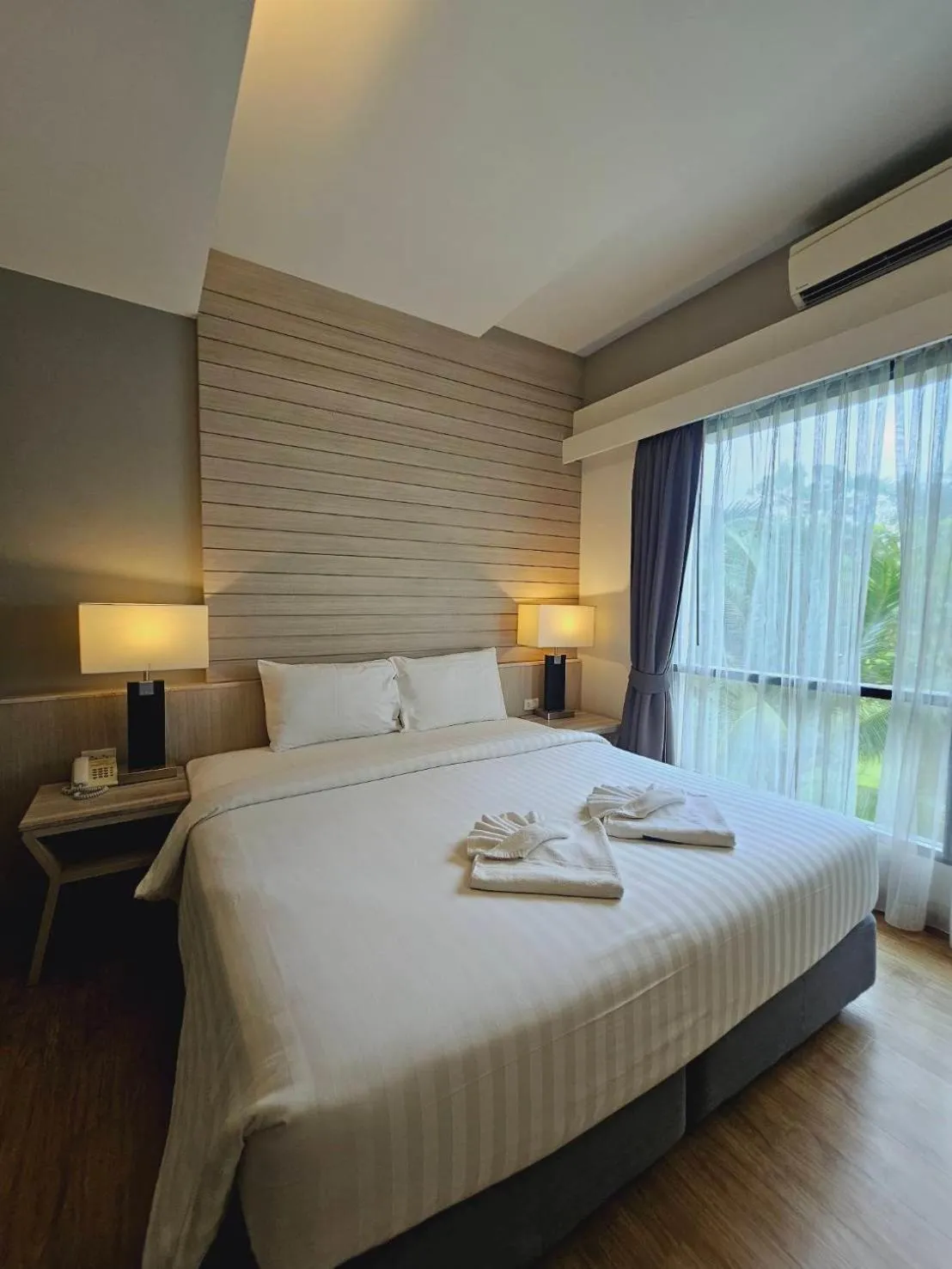 Bedroom, Bed in Du Talay Hotel Koh Chang