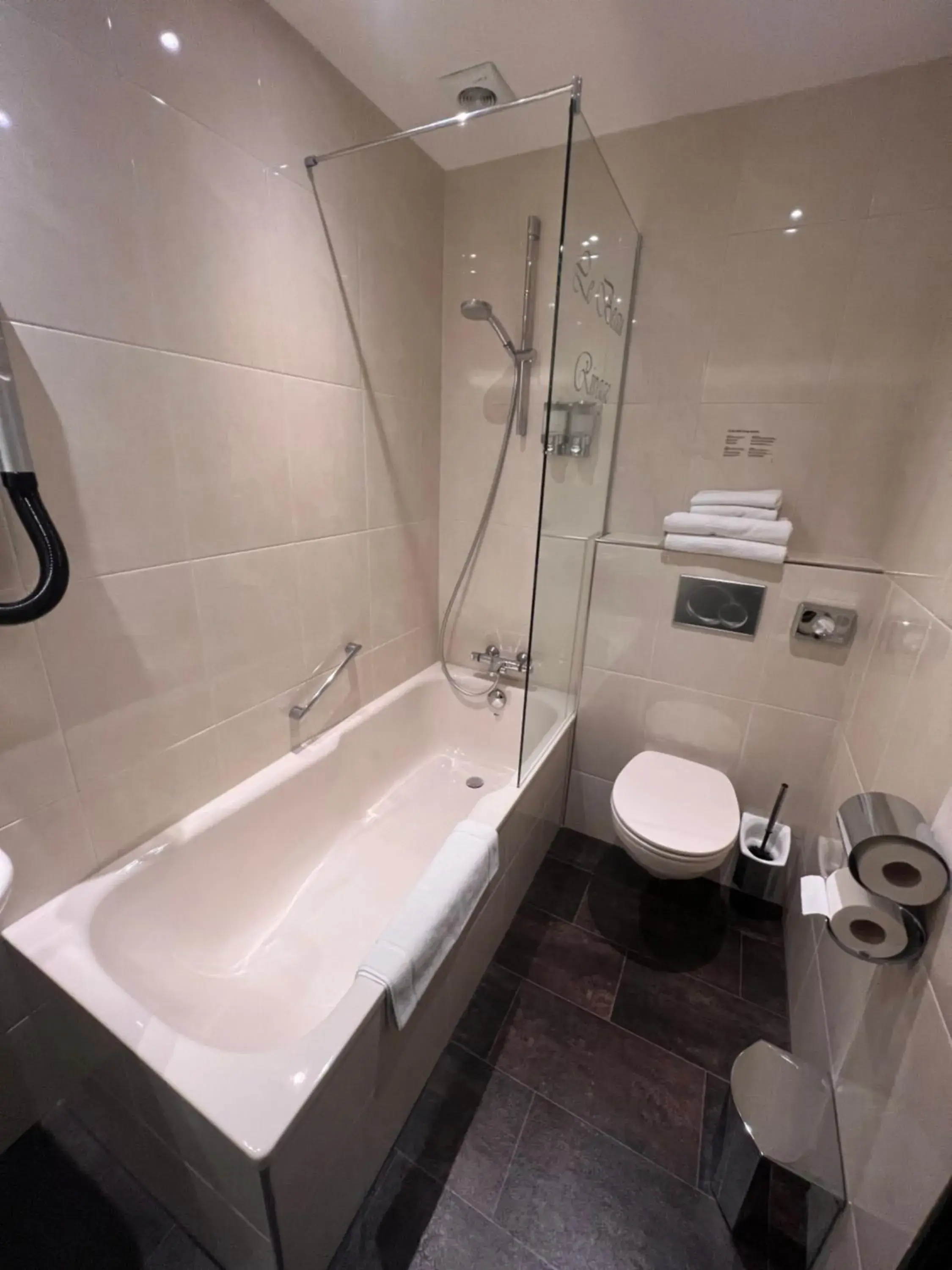 Deluxe Double Room with Balcony in Hotel Le Beau Rivage Deluxe Double Room with Balcony in Hotel Le Beau Rivage