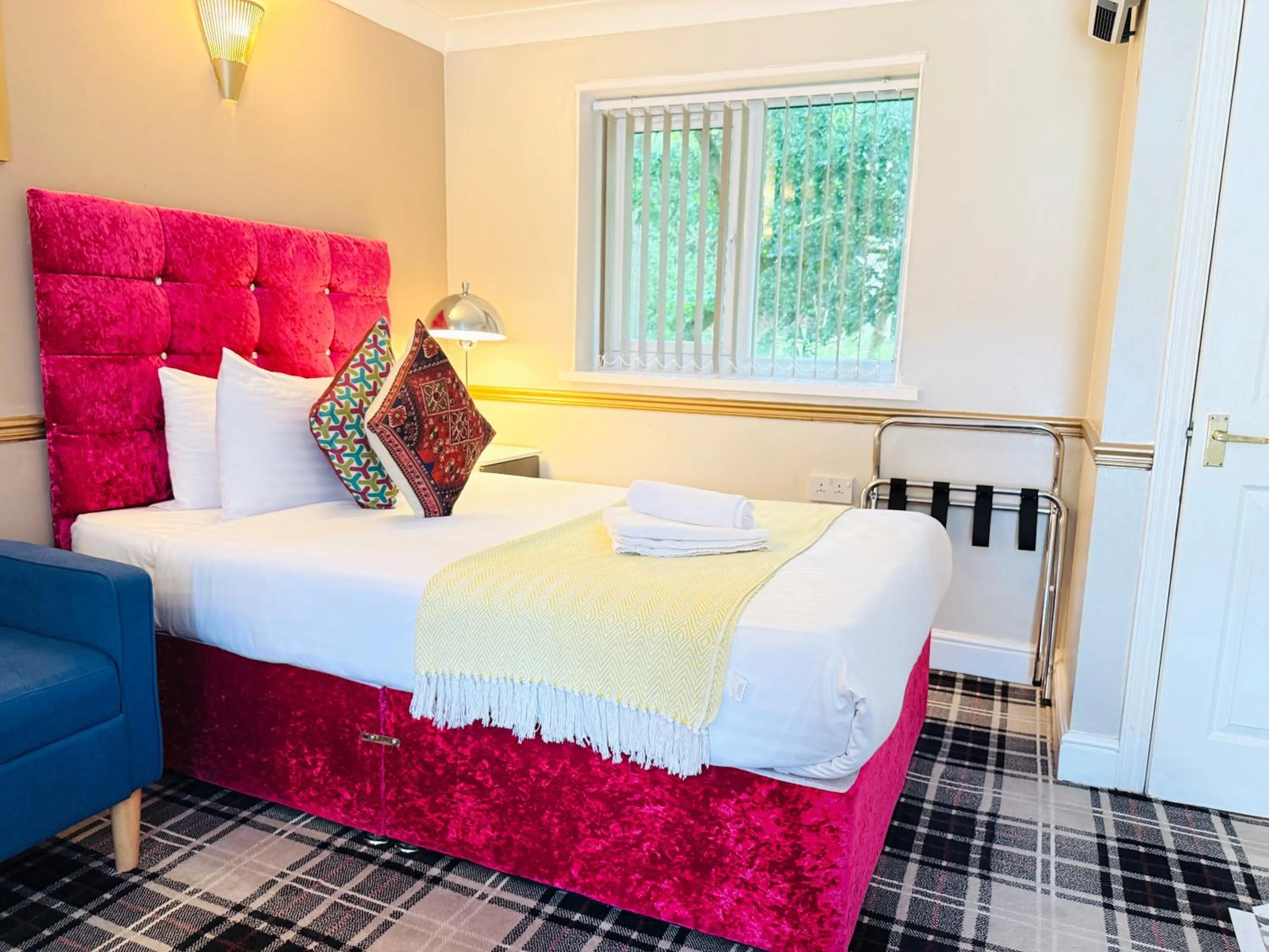 Bed in 4 Sisters Inn