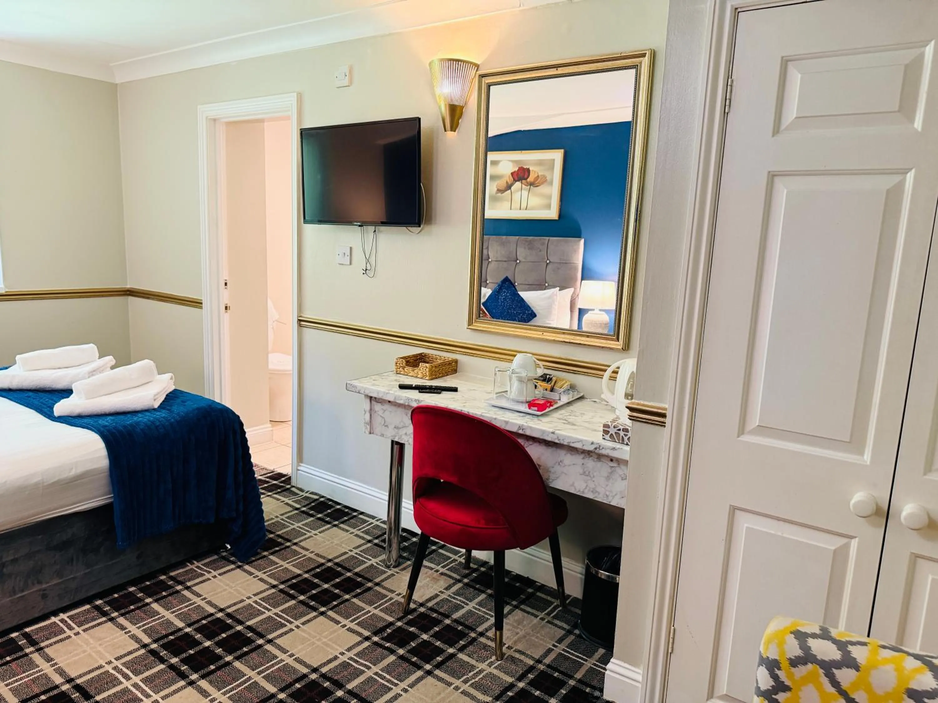 Bed in 4 Sisters Inn