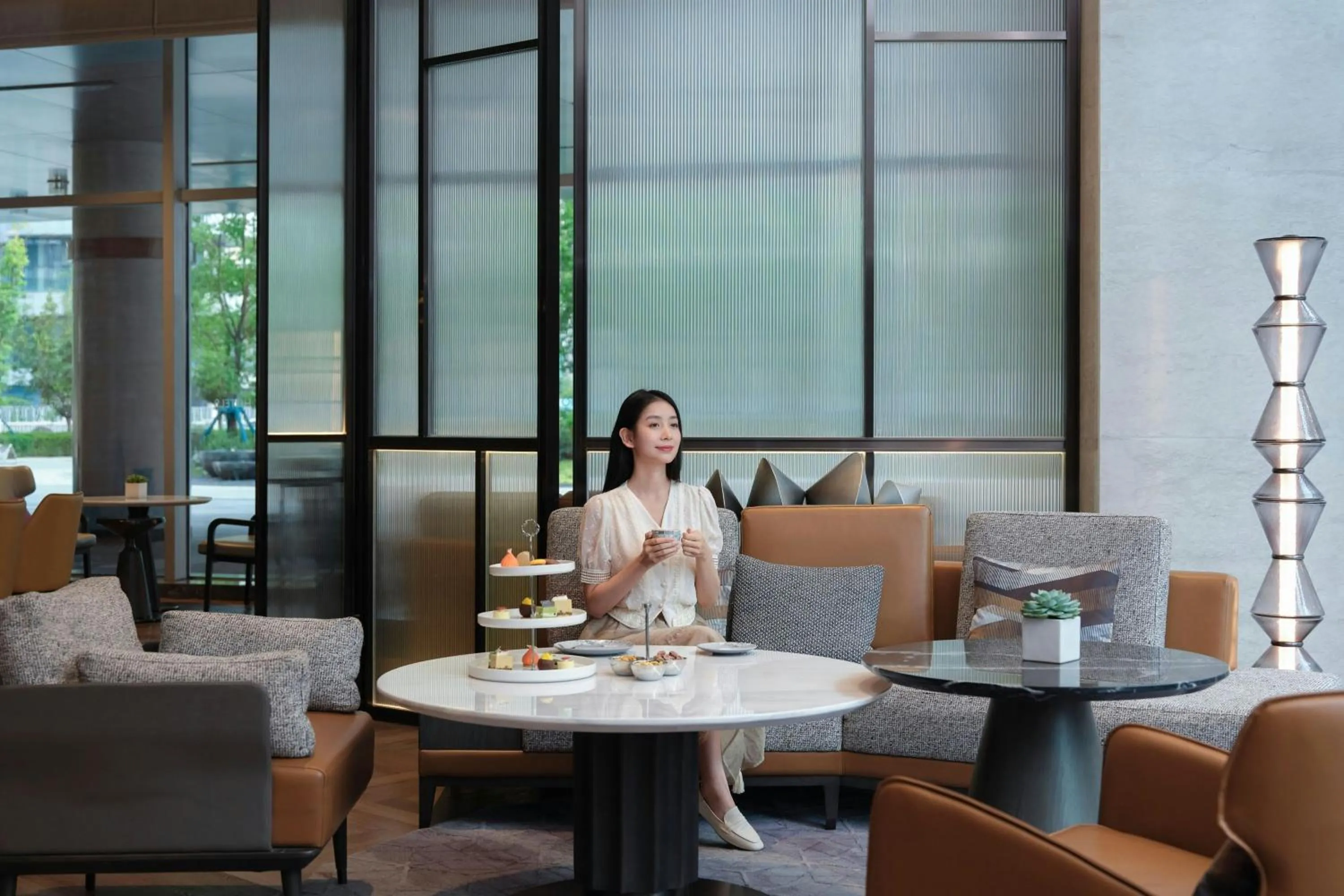 Lounge or bar in AC Hotel by Marriott Chengdu North
