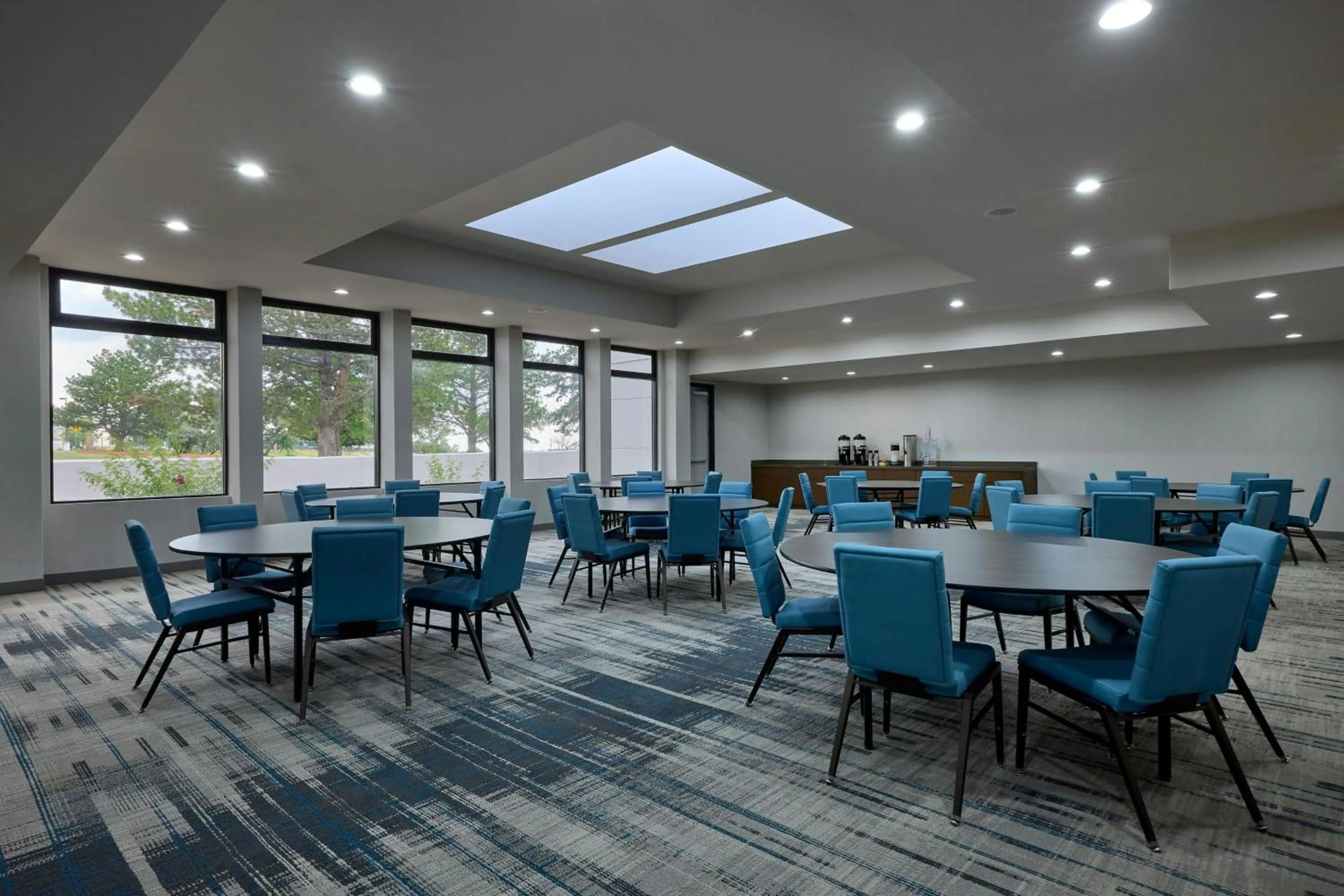 Meeting/conference room in Four Points by Sheraton Englewood Centennial Airport