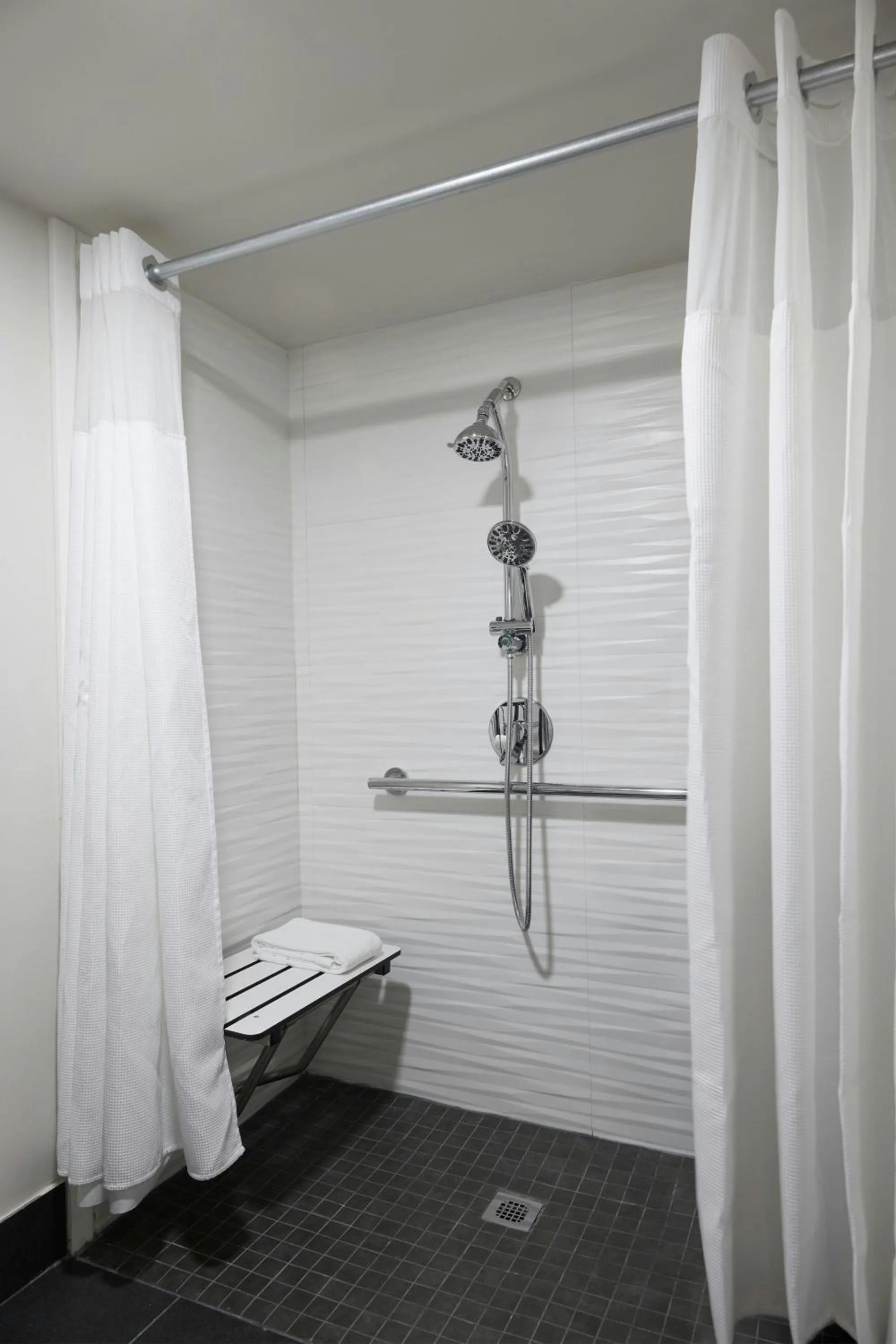 Bathroom in Four Points by Sheraton Englewood Centennial Airport