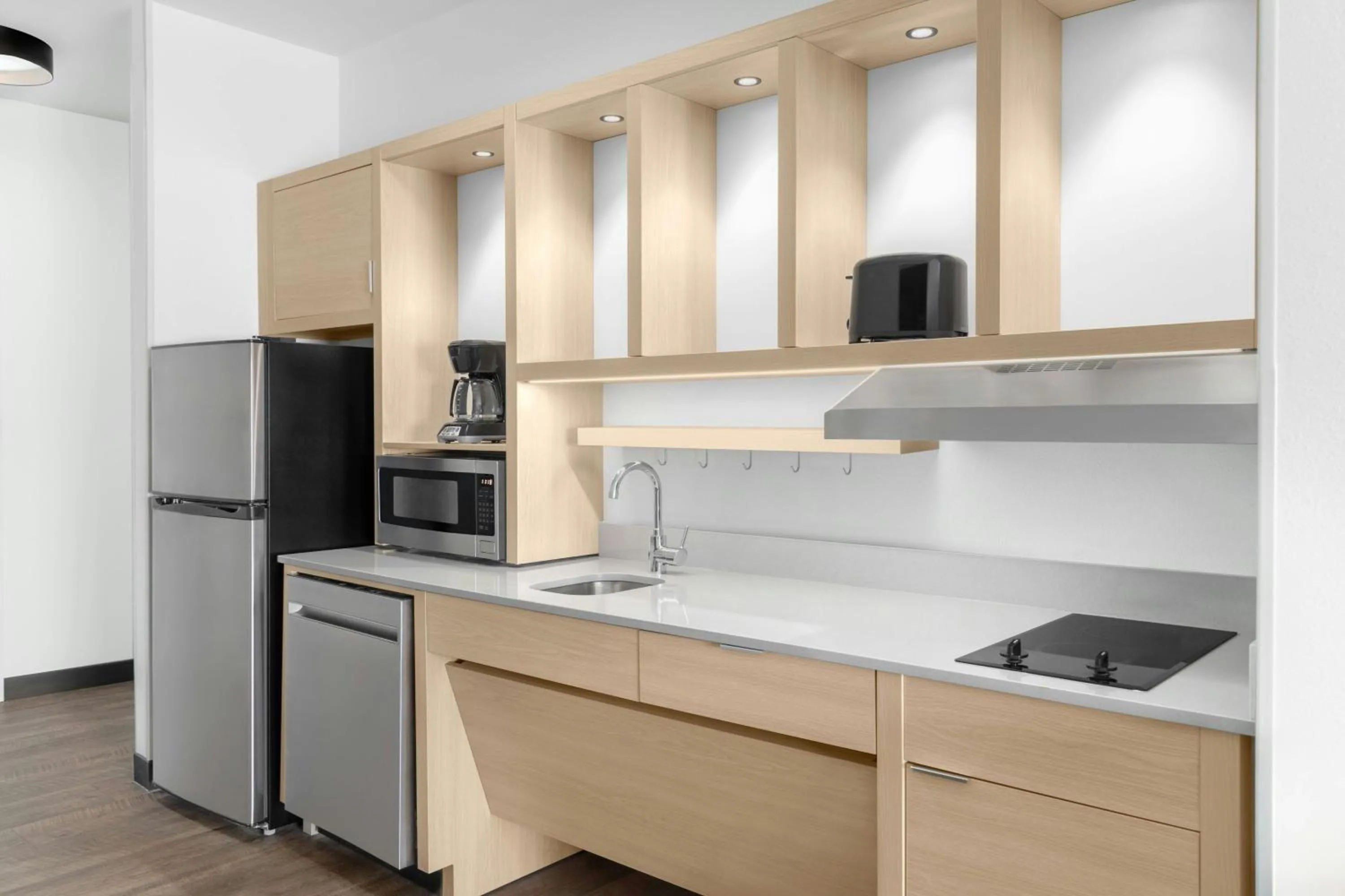 Kitchen or kitchenette in TownePlace Suites by Marriott Detroit Taylor