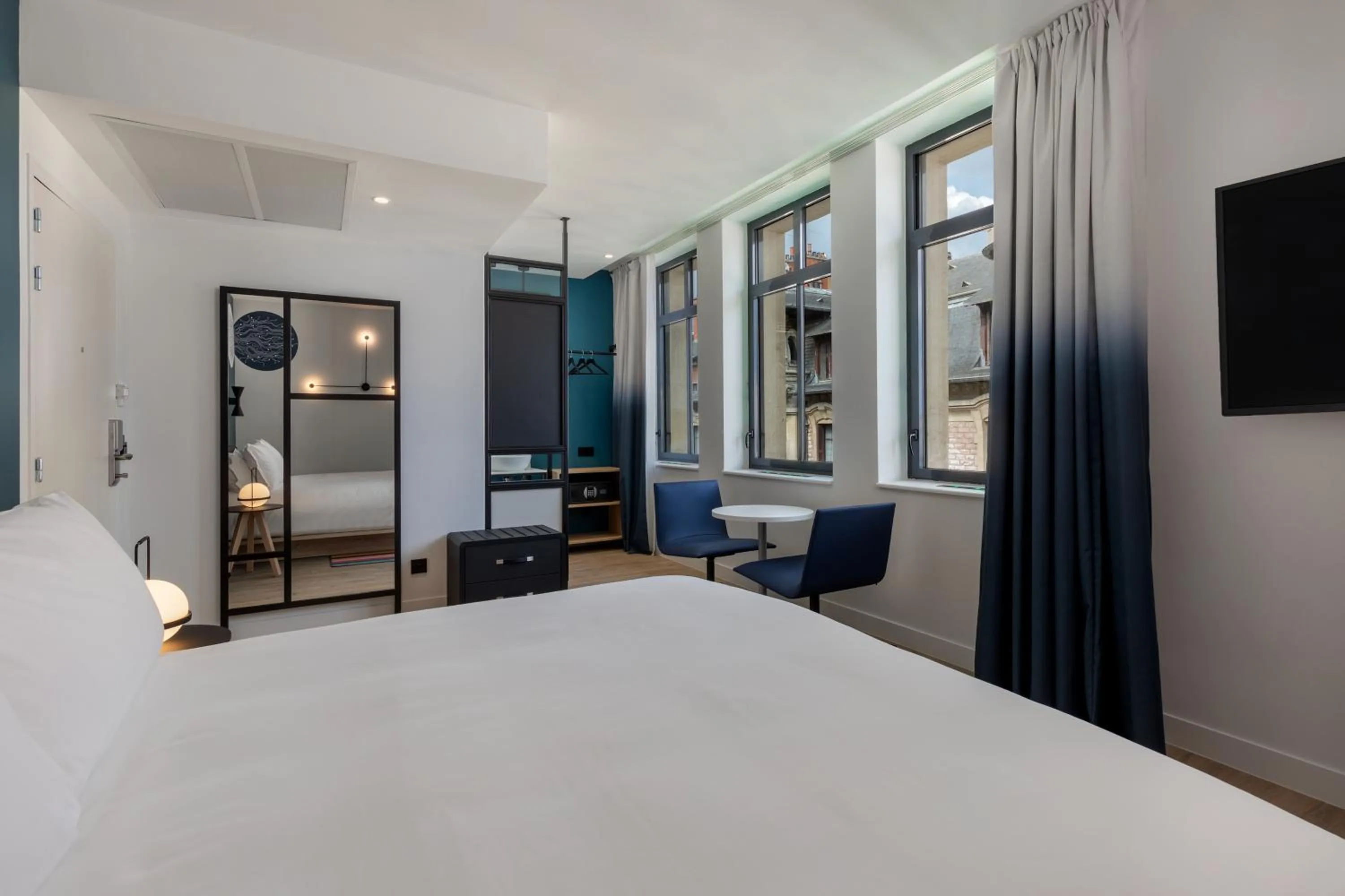 View (from property/room), Bed in Aloft Hotel, By Marriott