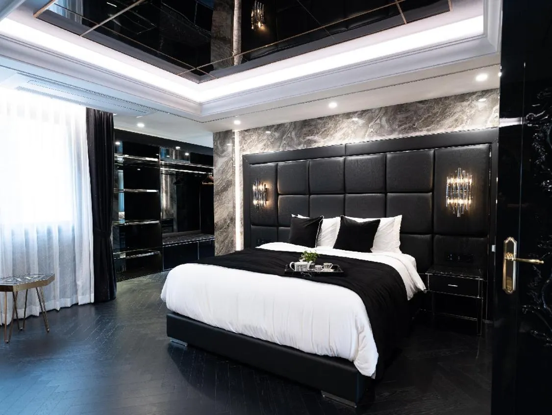 Bed in Hotel Toscana