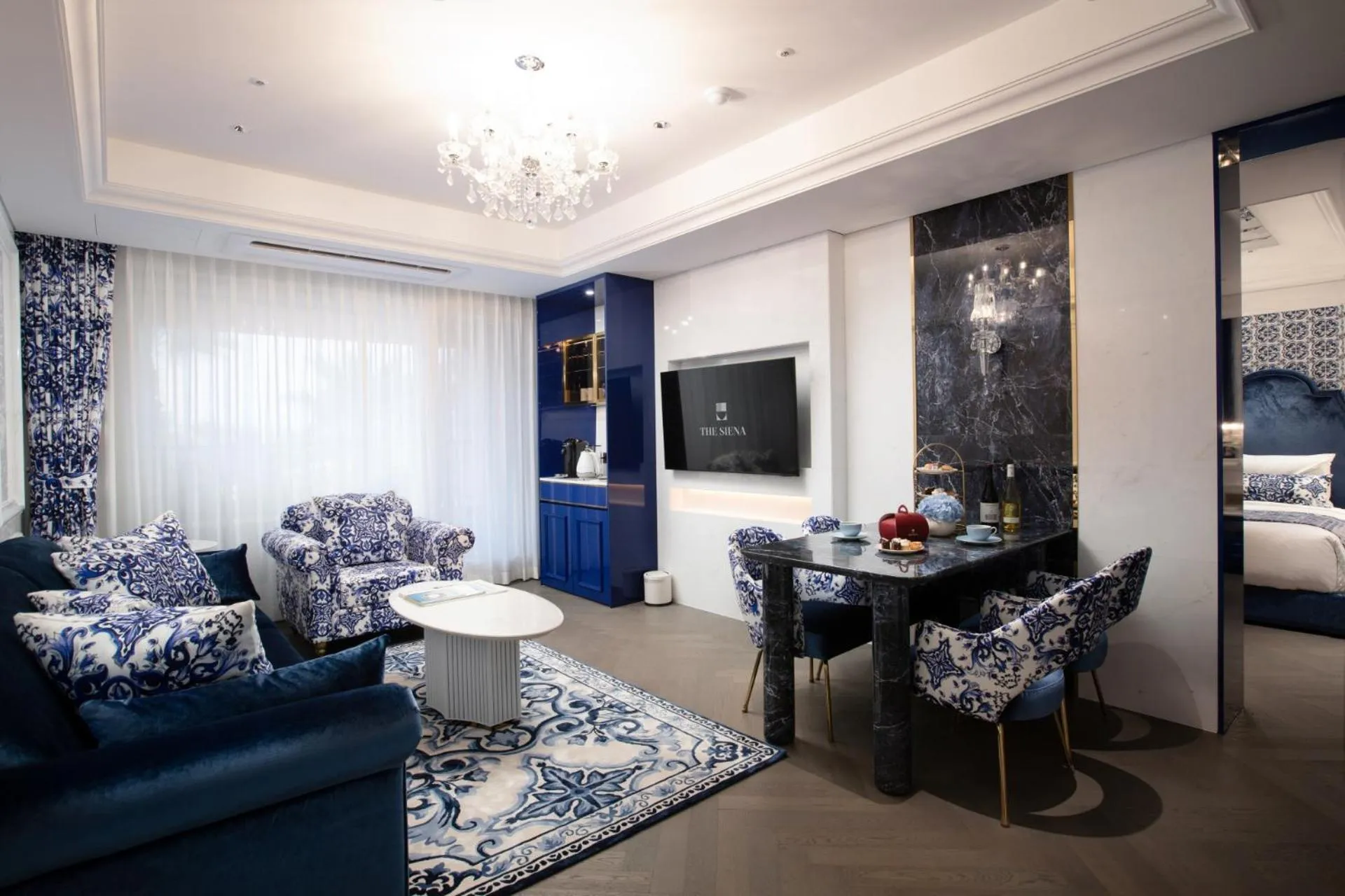 Bed in The Siena PRIMO