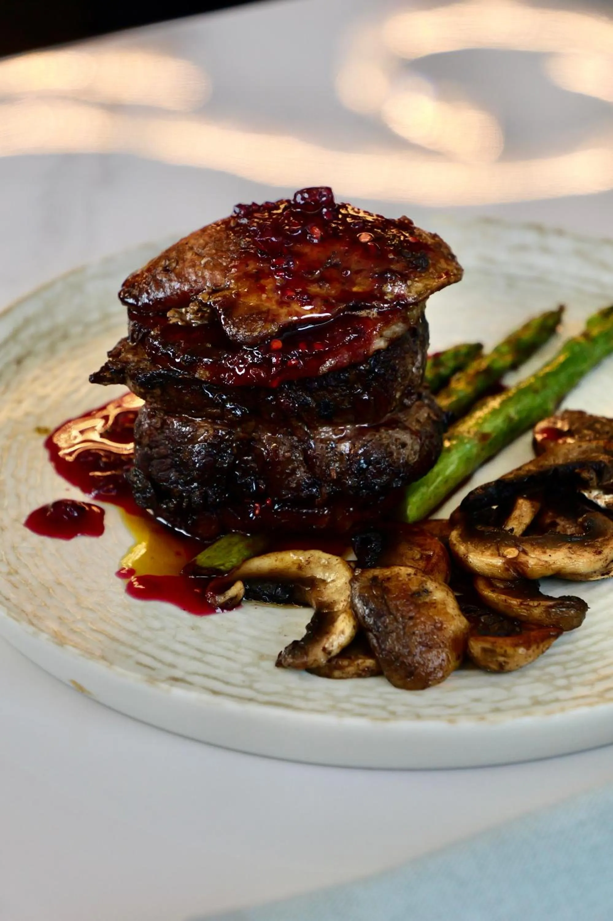 Restaurant/places to eat in Panoramic Mamaia Hotel