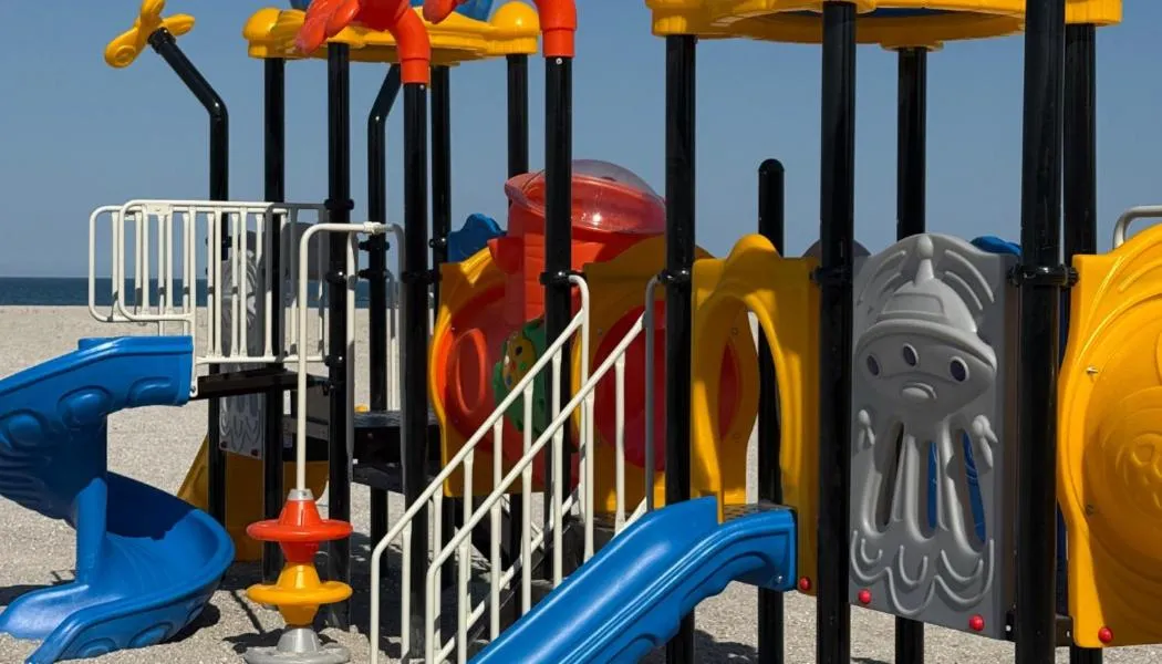 Children play ground in Panoramic Mamaia Hotel