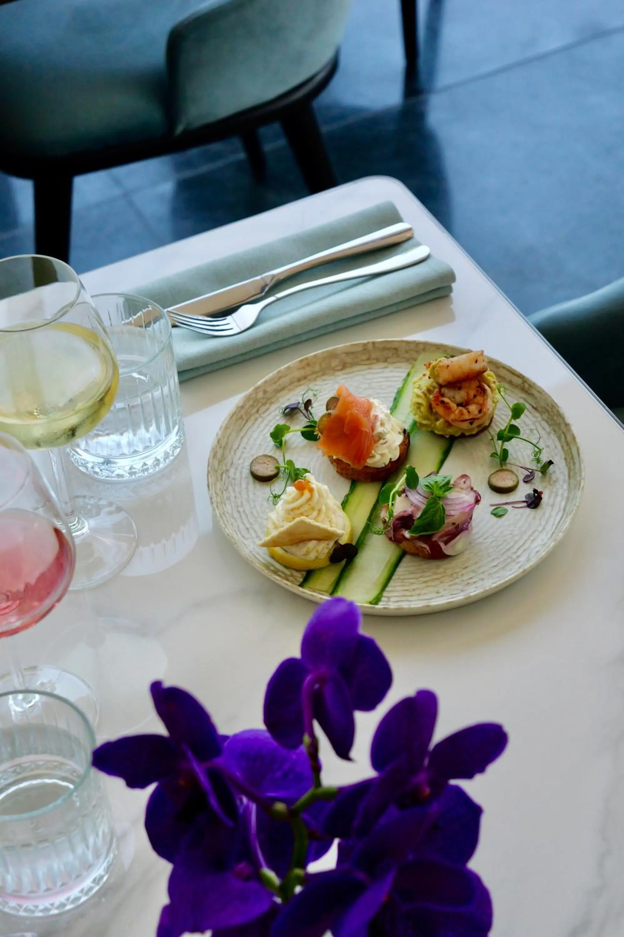 Restaurant/places to eat in Panoramic Mamaia Hotel