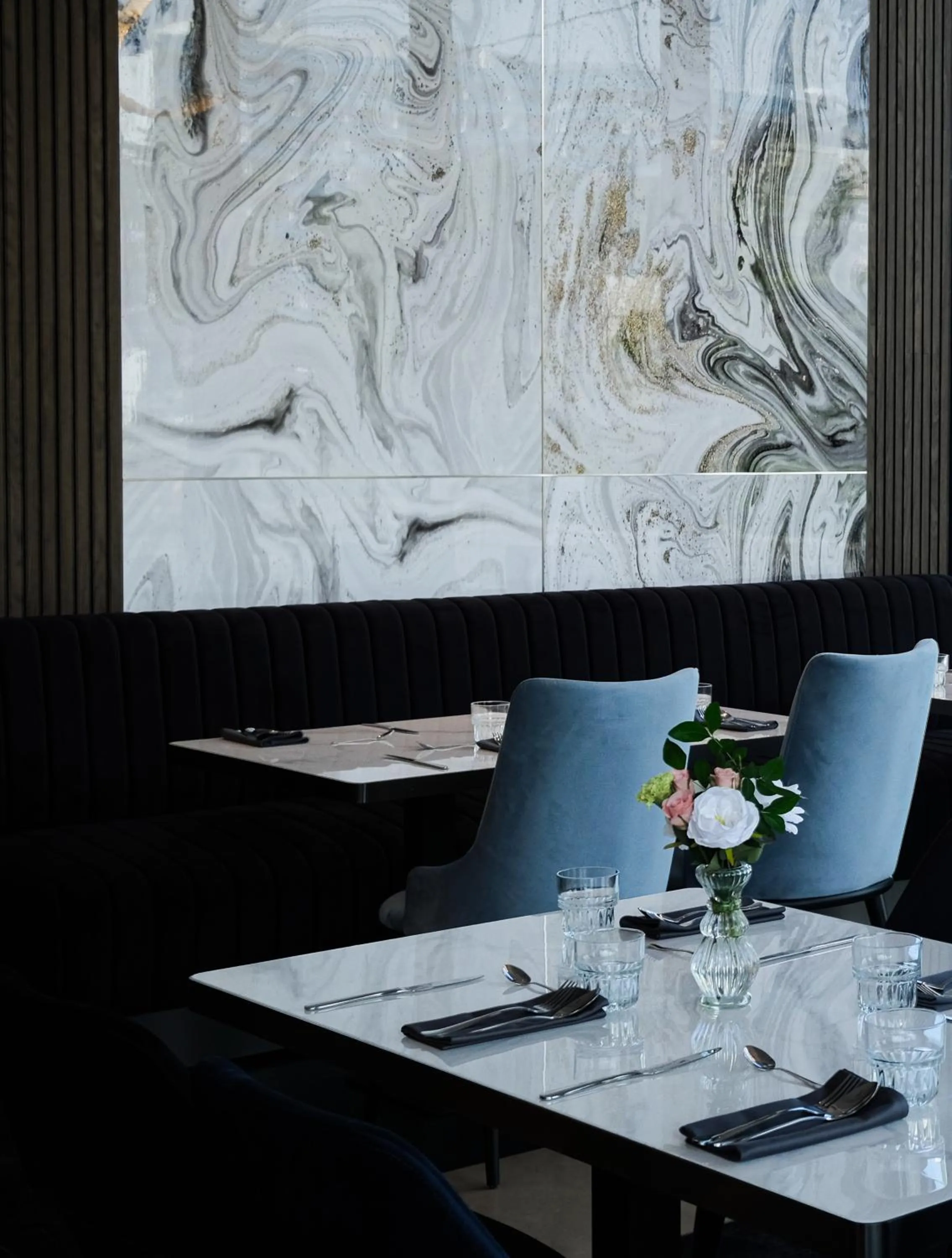 Restaurant/places to eat in Panoramic Mamaia Hotel