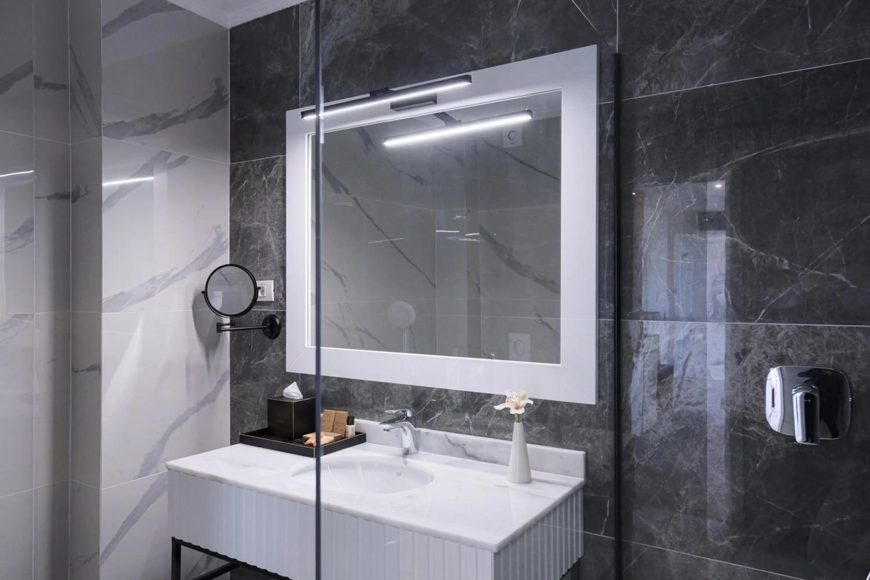 Bathroom in Panoramic Mamaia Hotel