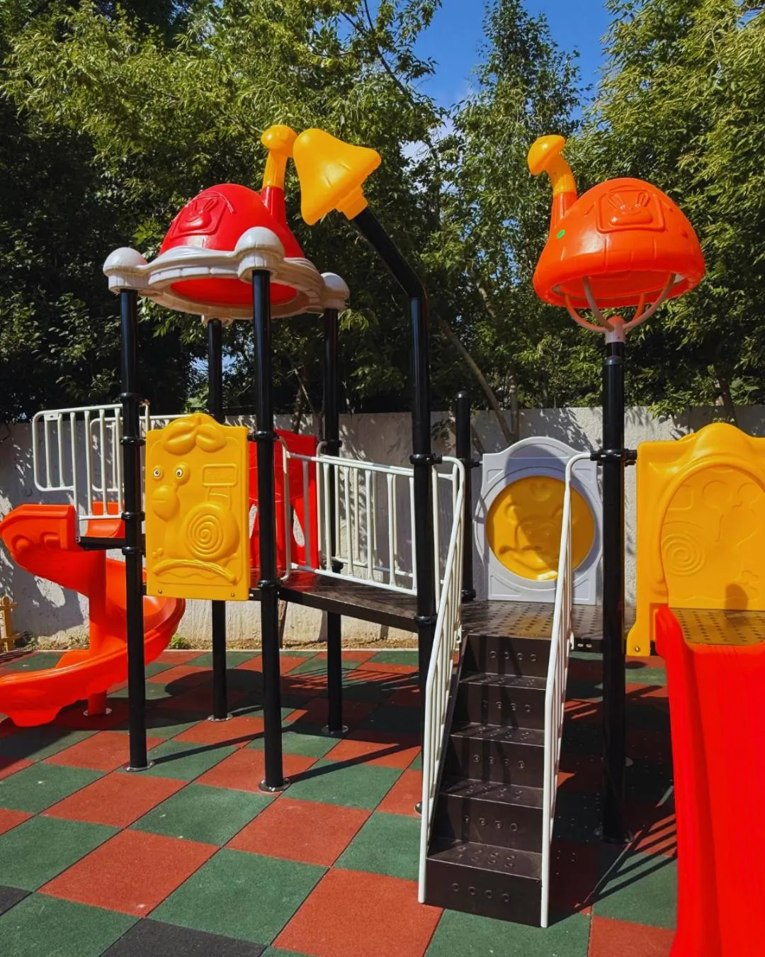 Children play ground in Panoramic Mamaia Hotel