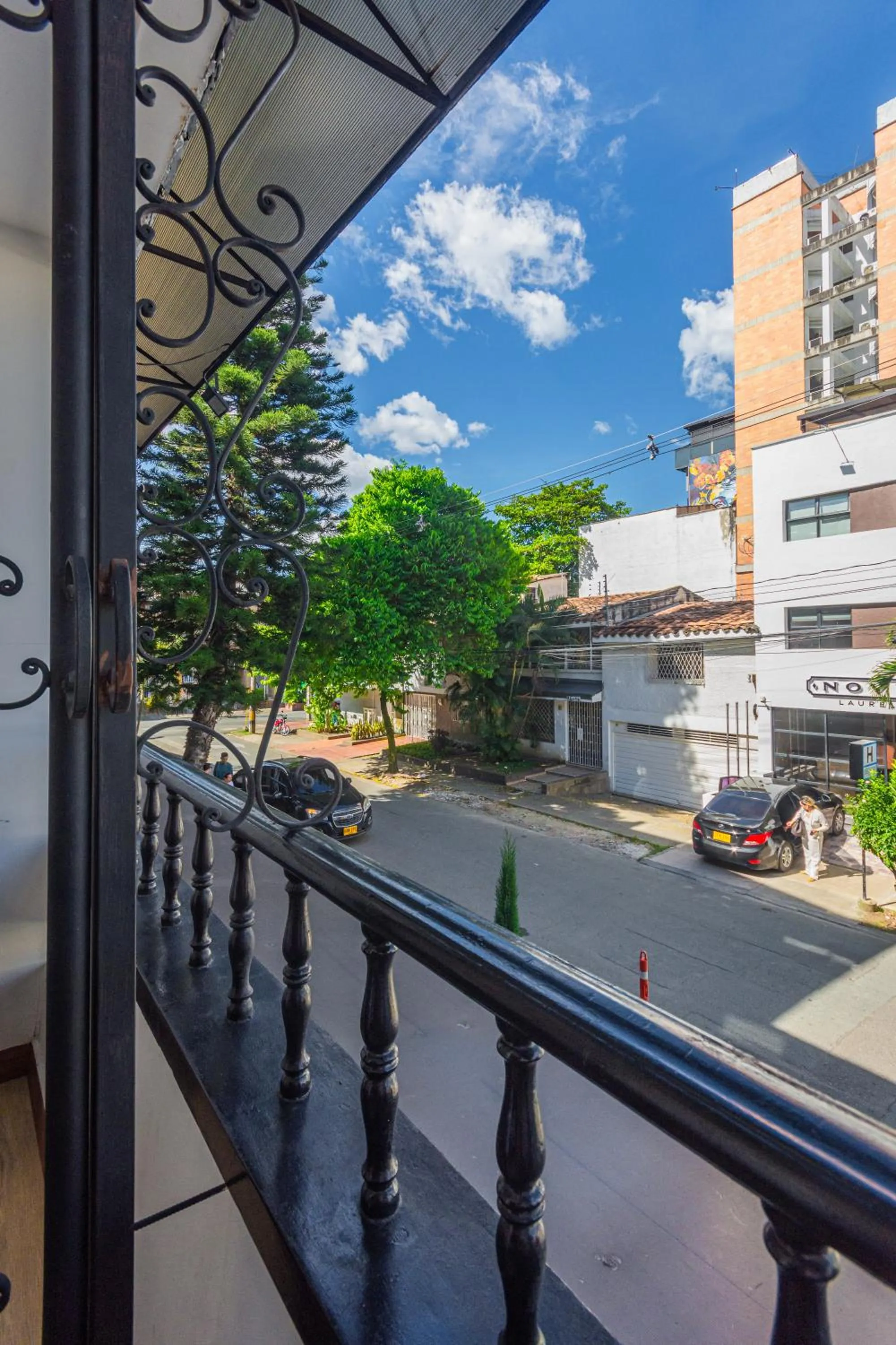 Property building in Hotel Lares 70 Laureles