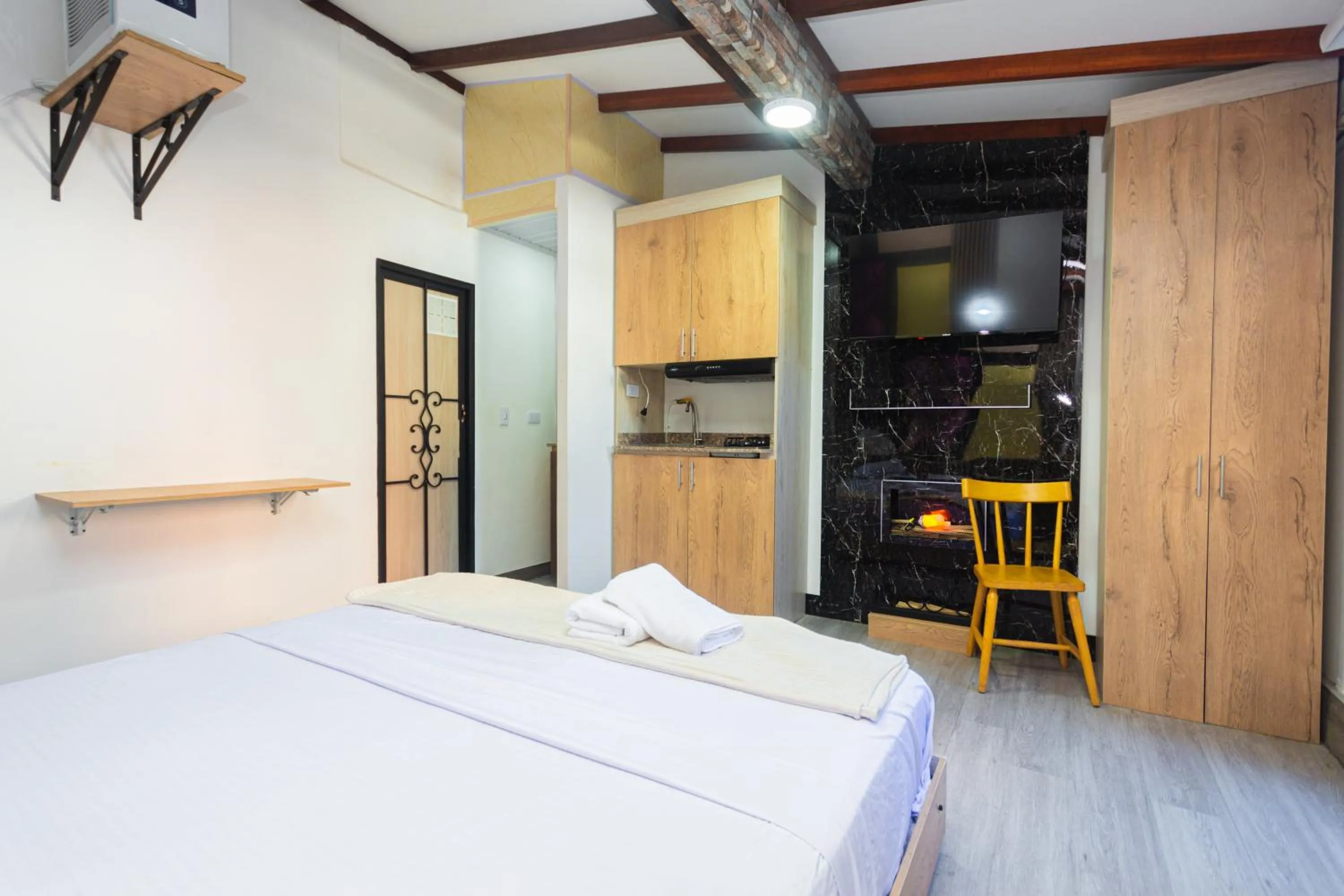 Bed in Hotel Lares 70 Laureles