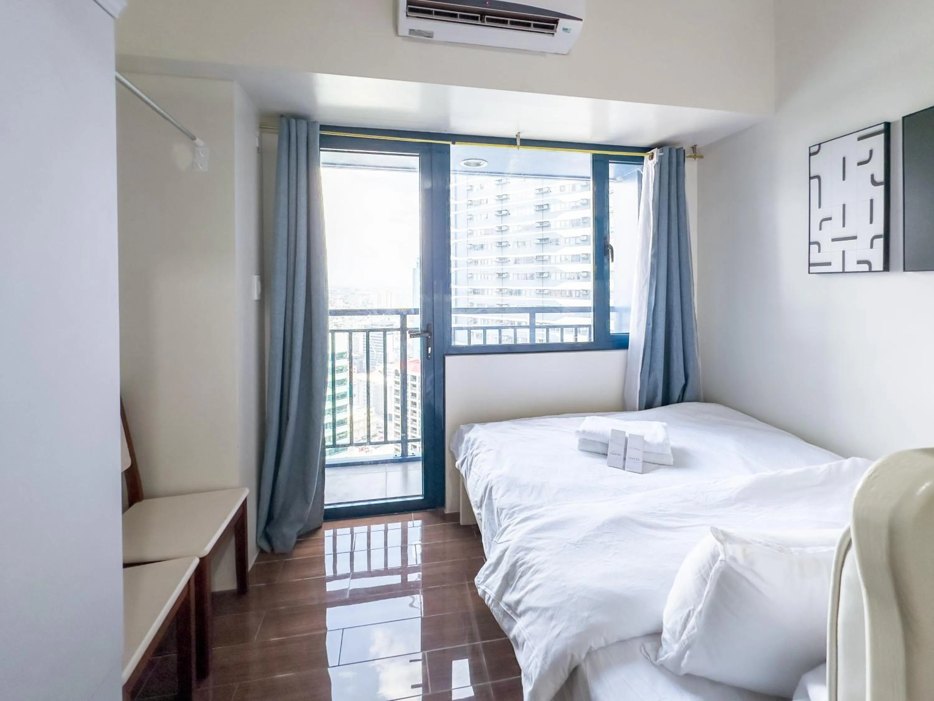 Bed in GemstoneBR in SMDC Air Residences