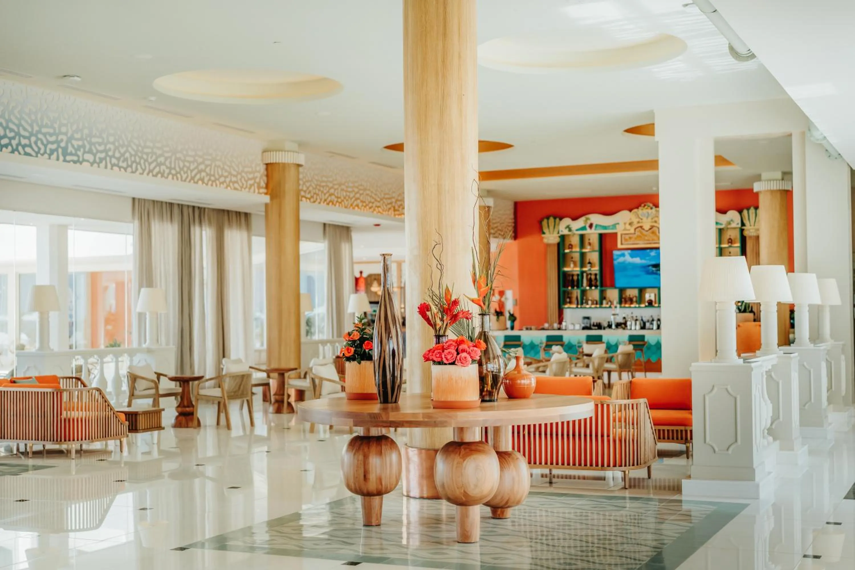 Lobby or reception in JOIA Aruba by Iberostar
