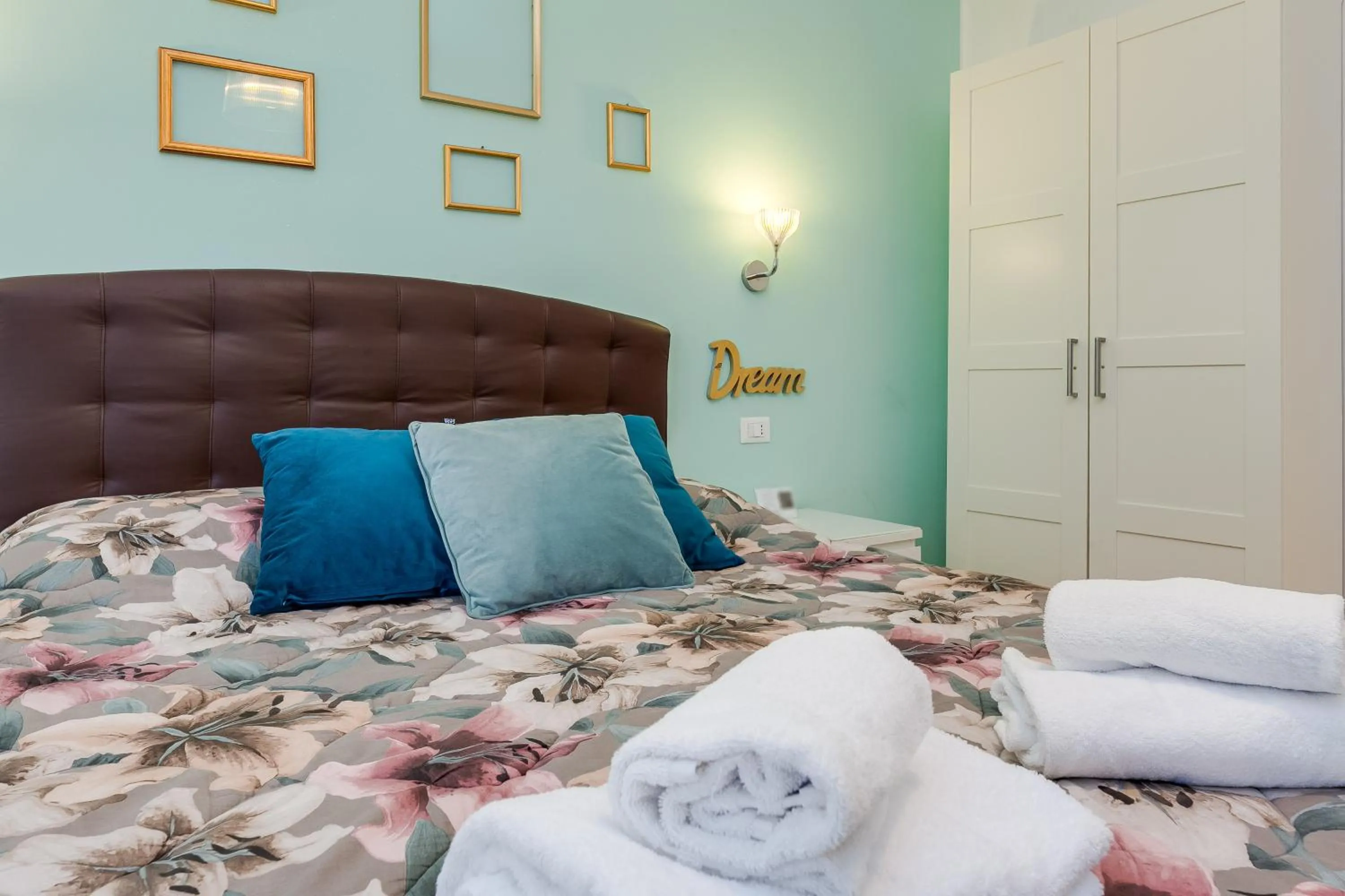 Bed in St. Peter's Relax