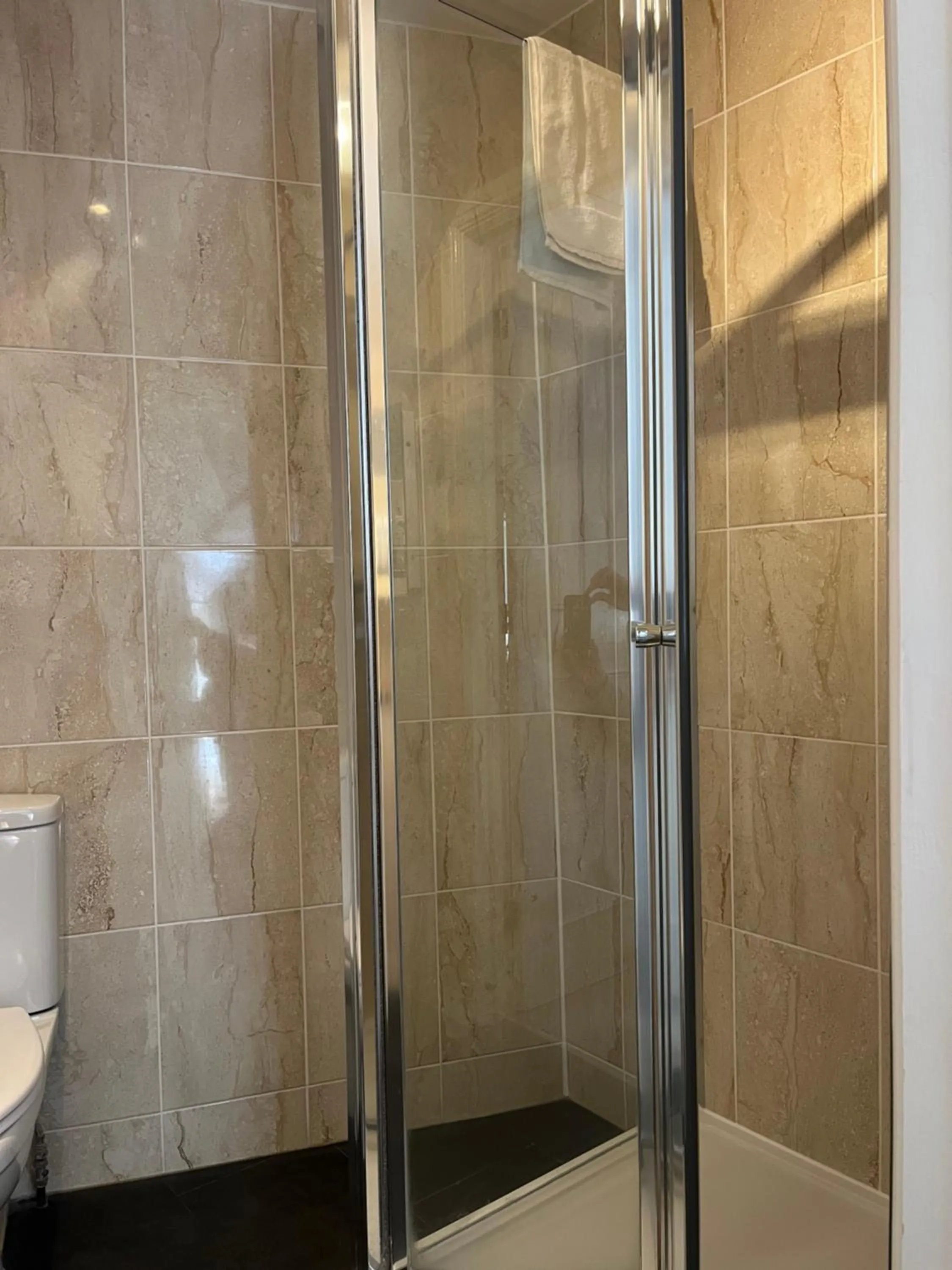 Bathroom in The Black Swan Inn